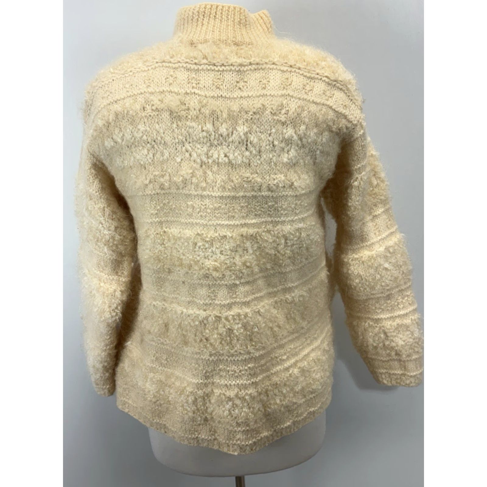 Jones New York VINTAGE Jones New York Cardigan Sweater Shirt Women Petite Small Ivory Mohair Wool Knit Mock Neck Long Sleeve Vintage PS/Small Womens Size S / US 4 / IT 40 - 3 Thumbnail