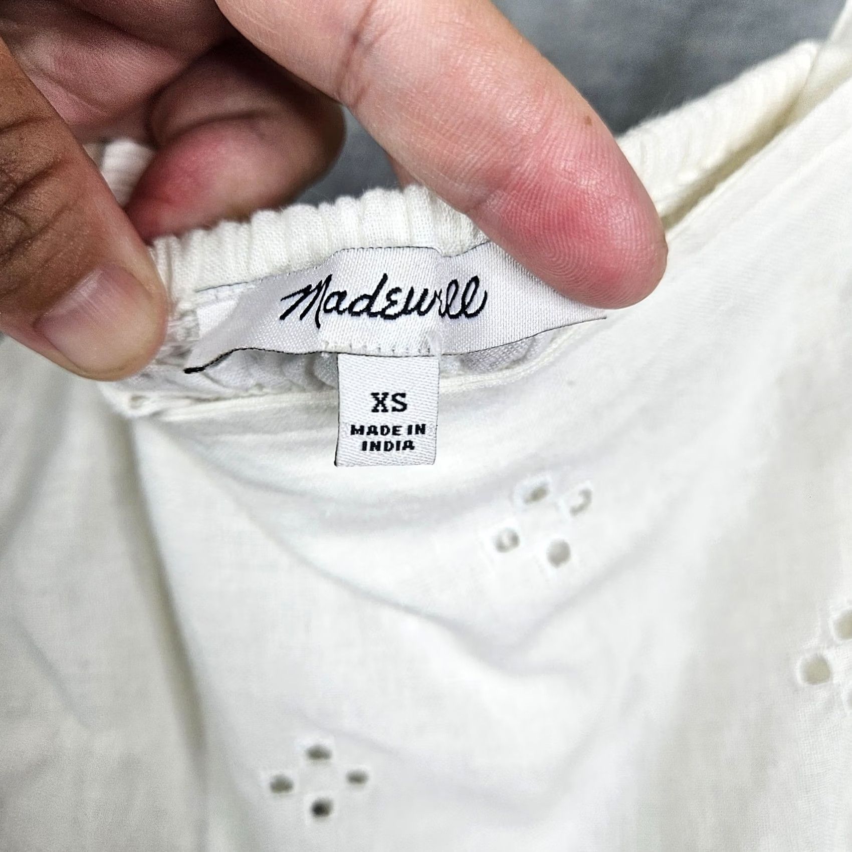 Madewell Madewell Tank Top XS Ivory Tie-strap Geo Eyelet Sleeveless Square Neck Casual Womens Regular Shirt Size XS / US 0-2 / IT 36-38 - 4 Thumbnail