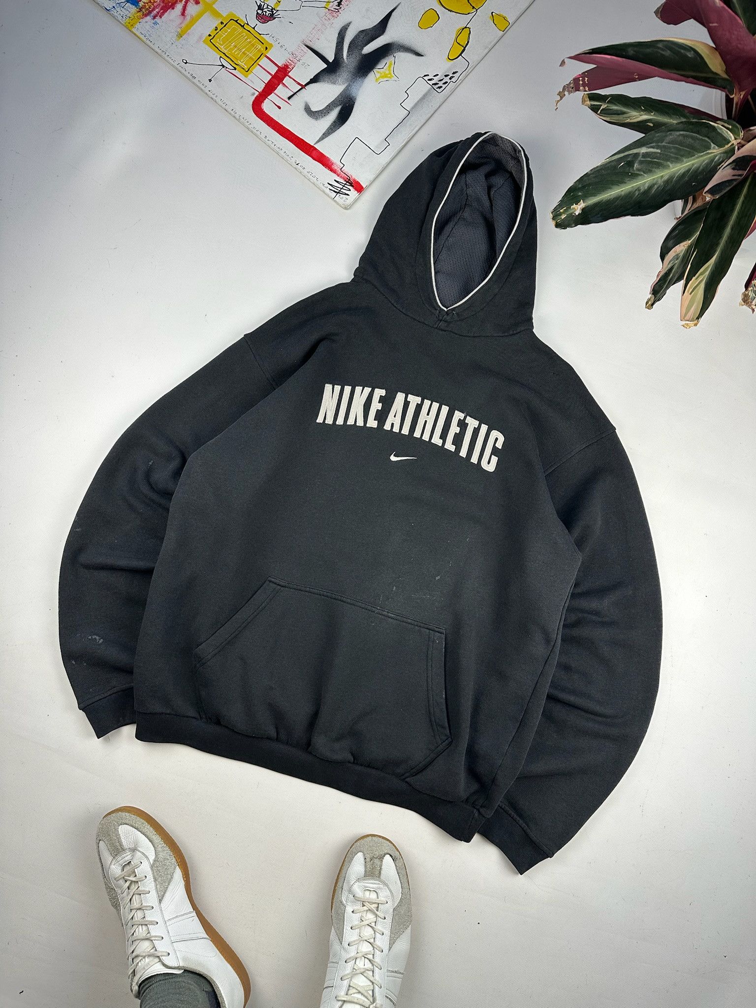 Nike Vintage Nike Athletic Hoodie big logo Centr swoosh size L Size US L / EU 52-54 / 3 - 2 Thumbnail