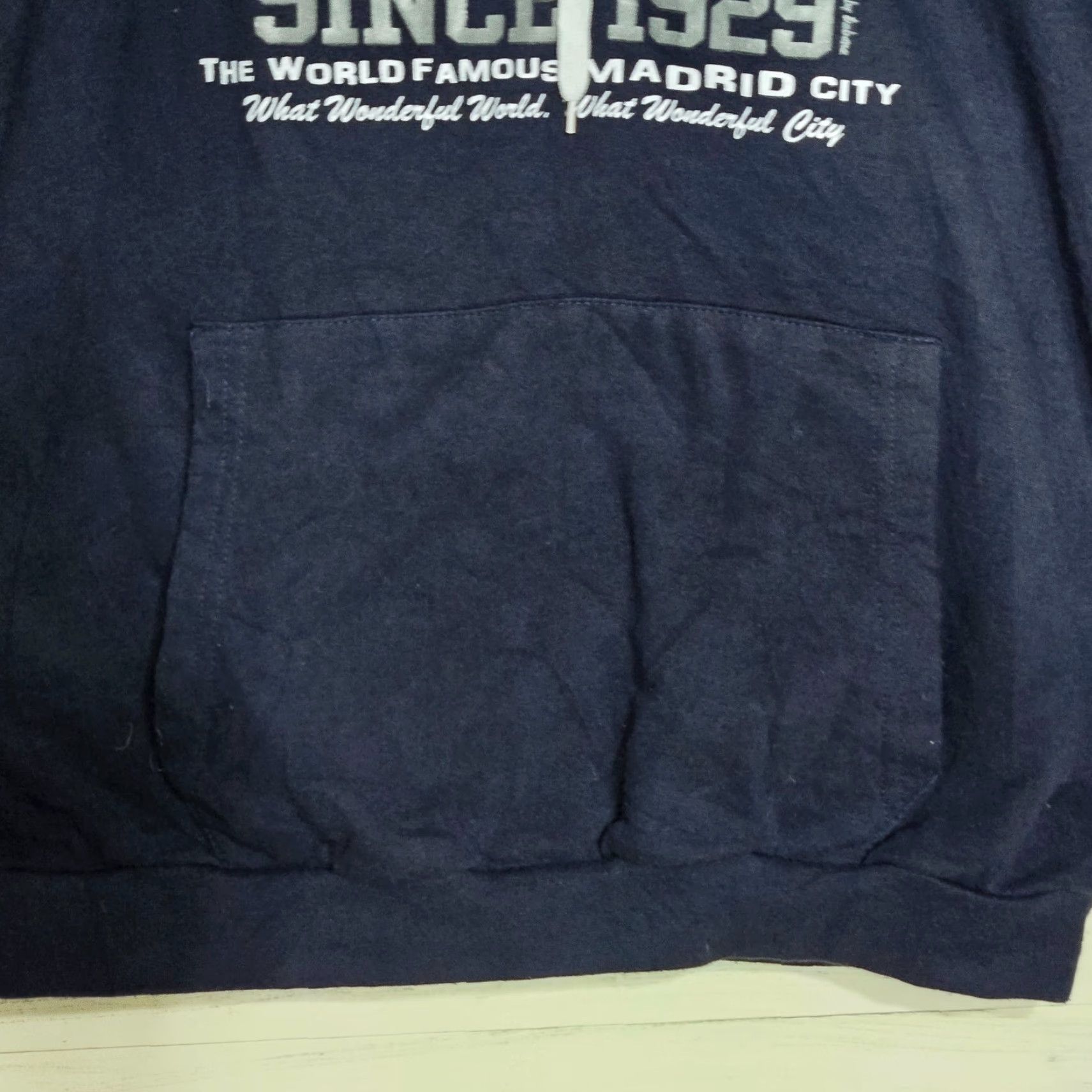 Vintage Madrid Spain Hoodie Unisex XL Navy Blue Graphic Print Pullover Vintage Size US XL / EU 56 / 4 - 5 Thumbnail