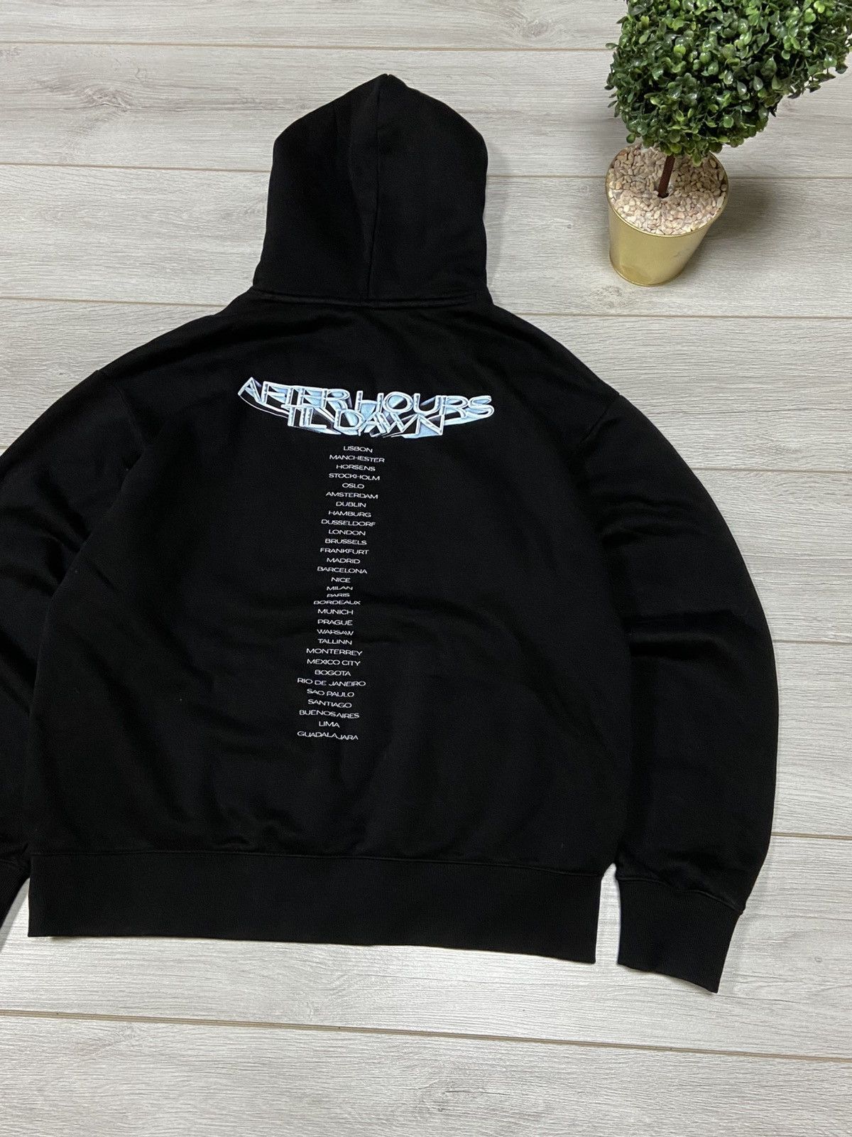 The Weeknd The Weeknd AHTD RARE Europe 2023 tour Hoodie Size US M / EU 48-50 / 2 - 8 Thumbnail