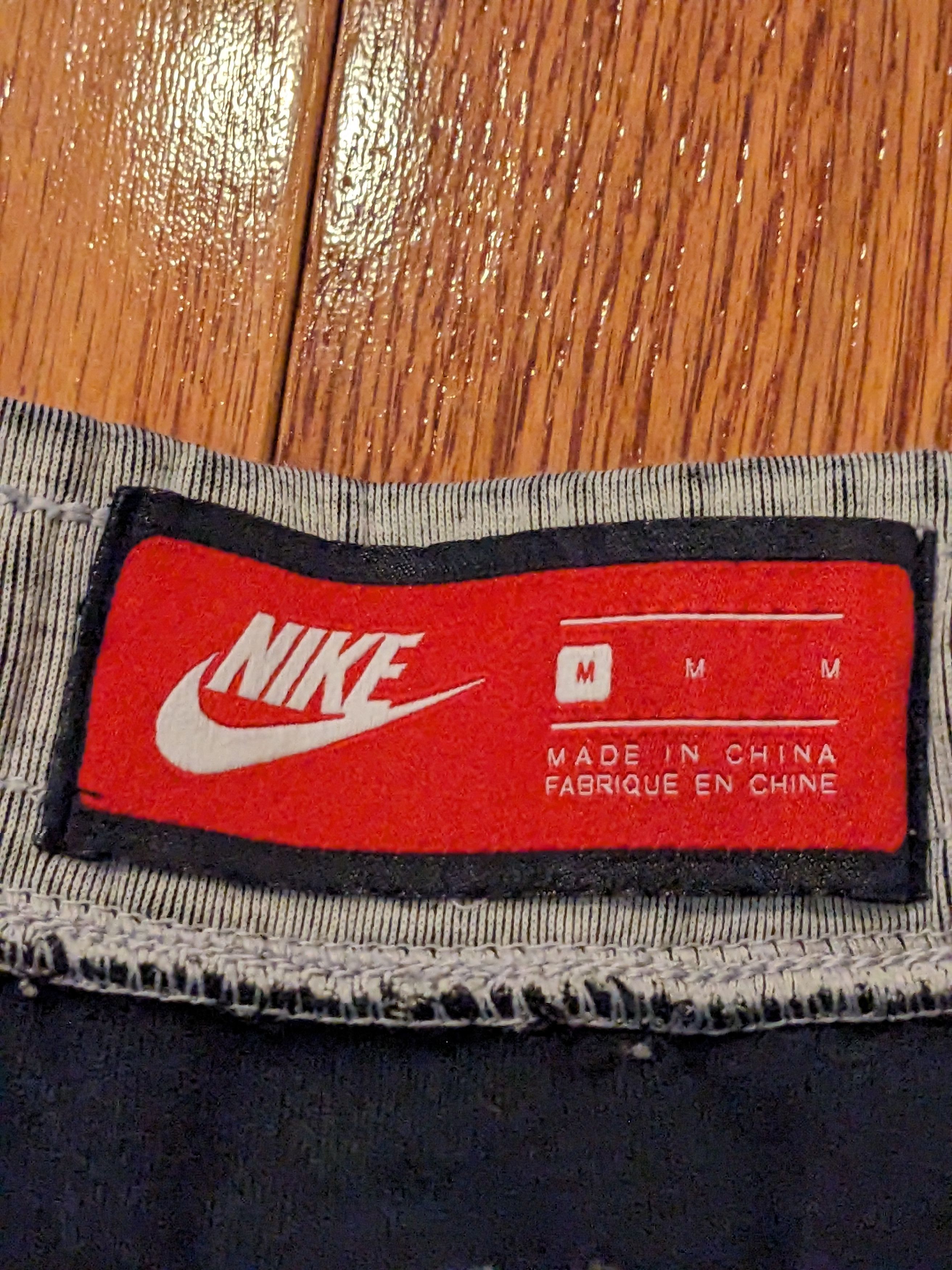 Nike × Vintage Vintage 2010's Nike Tech Fleece Gray Medium Sweat Shorts Size US 30 / EU 46 - 3 Thumbnail