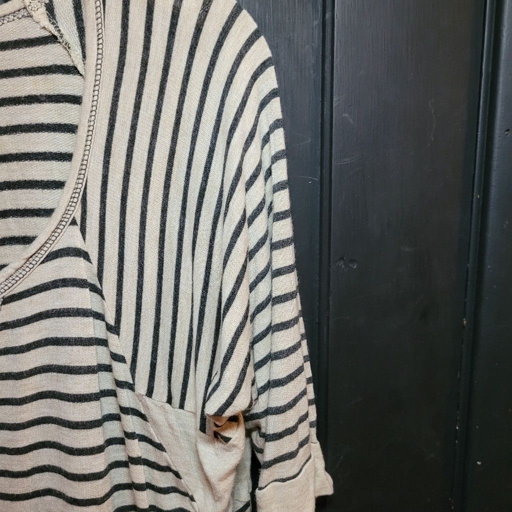 Montagut Monteri, casual shirt. Beige with black stripes.,guc, M Size L / US 10 / IT 46 - 4 Thumbnail