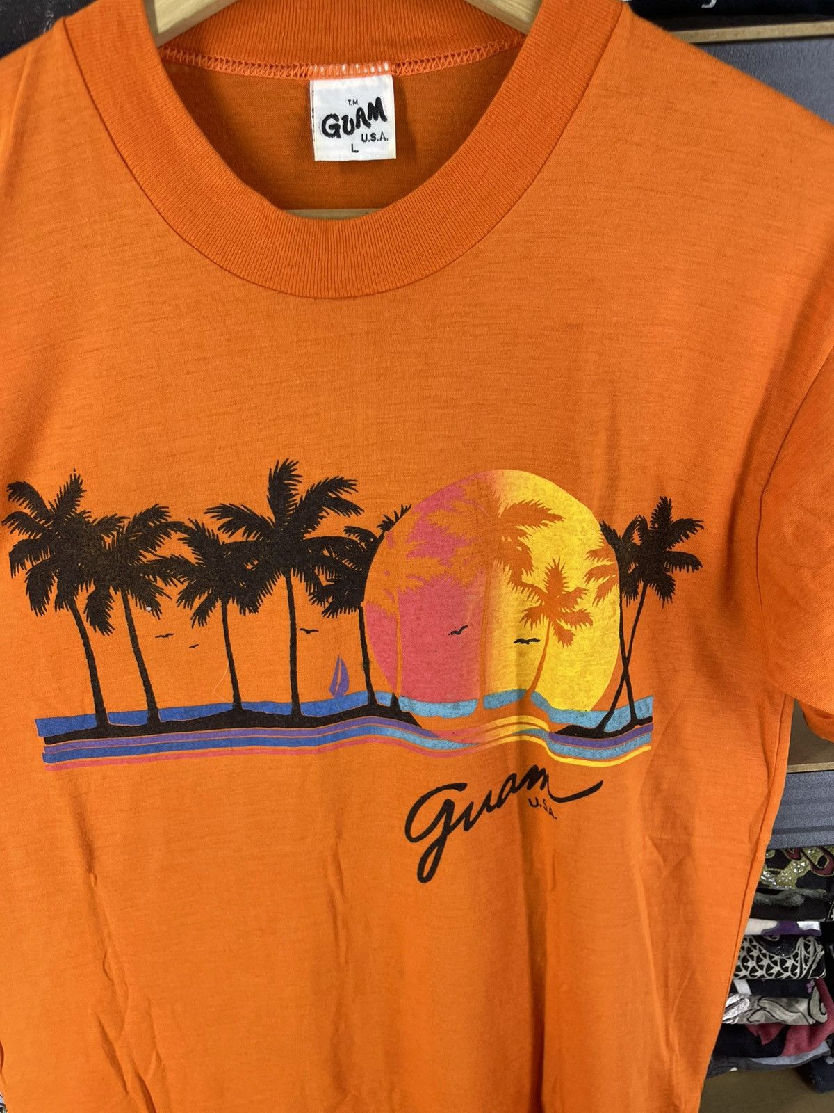 Vintage Vintage 80's Hawaiian Guam USA Oren Shirt Tee Size US L / EU 52-54 / 3 - 5 Thumbnail