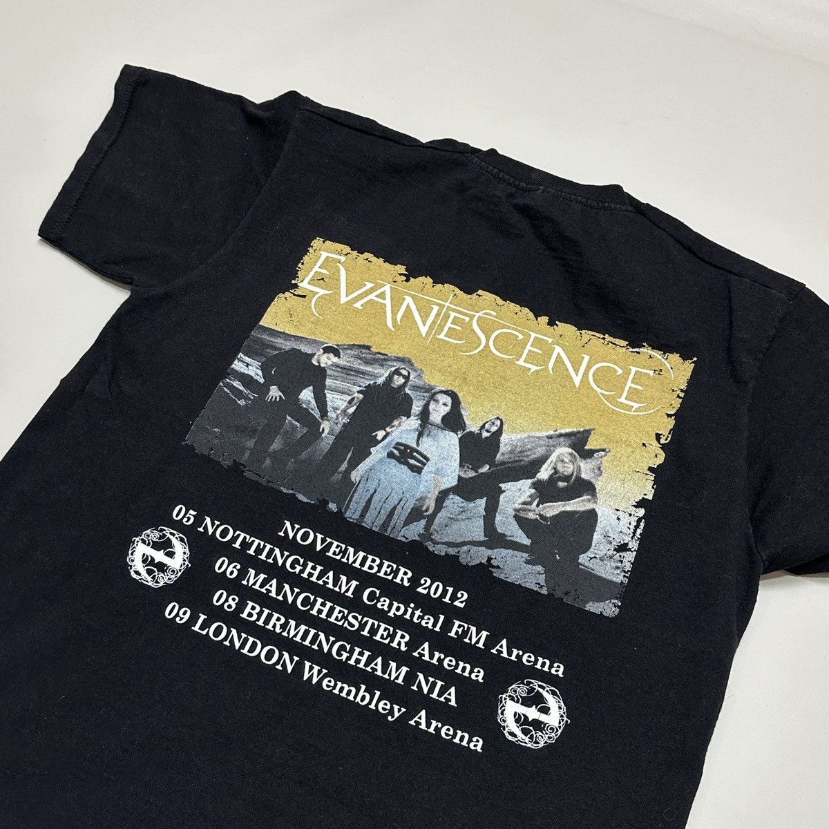 Band Tees Vintage Evanescence TRIBAL 2012 Promo Tee Shirt Size US M / EU 48-50 / 2 - 4 Thumbnail
