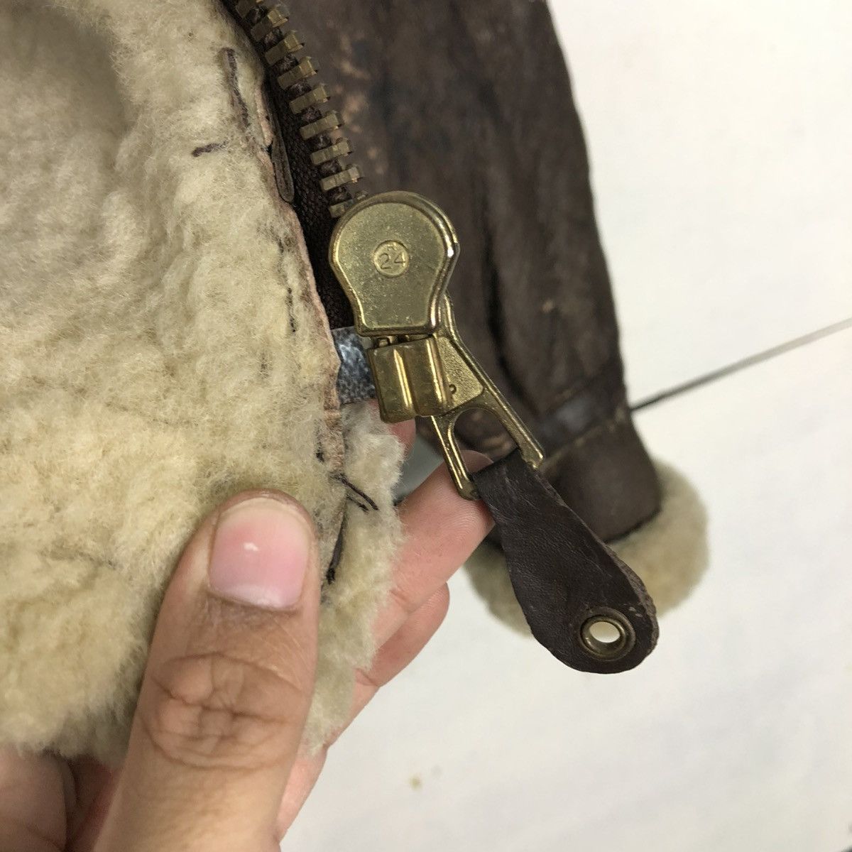 Vintage 🔥VINTAGE MILITARY B 3 LEATHER JACKET SHEARLING BLANKET Size US L / EU 52-54 / 3 - 20 Thumbnail