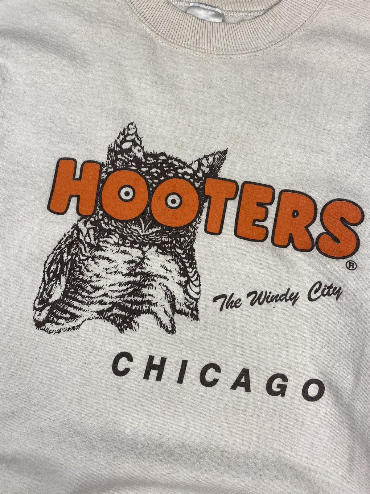 Vintage Hooters 90s Chicago vintage oversized sweatshirt Size US M / EU 48-50 / 2 - 6 Thumbnail
