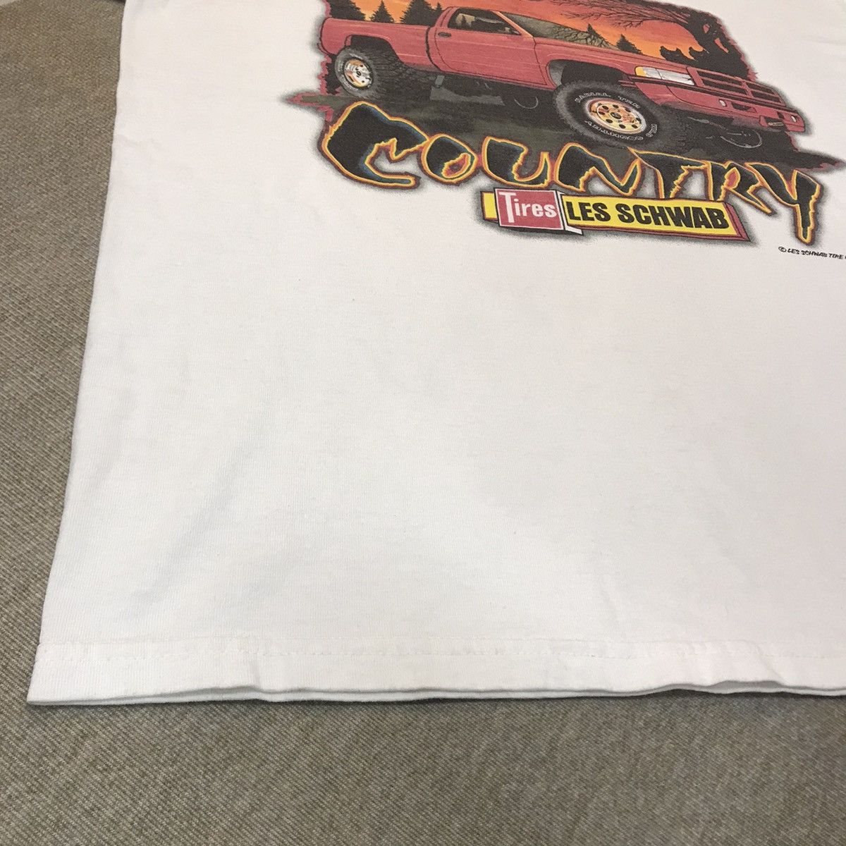 Vintage VINTAGE Y2k WILD COUNTRY TIRES CENTER RARE TEE Size US XL / EU 56 / 4 - 5 Thumbnail