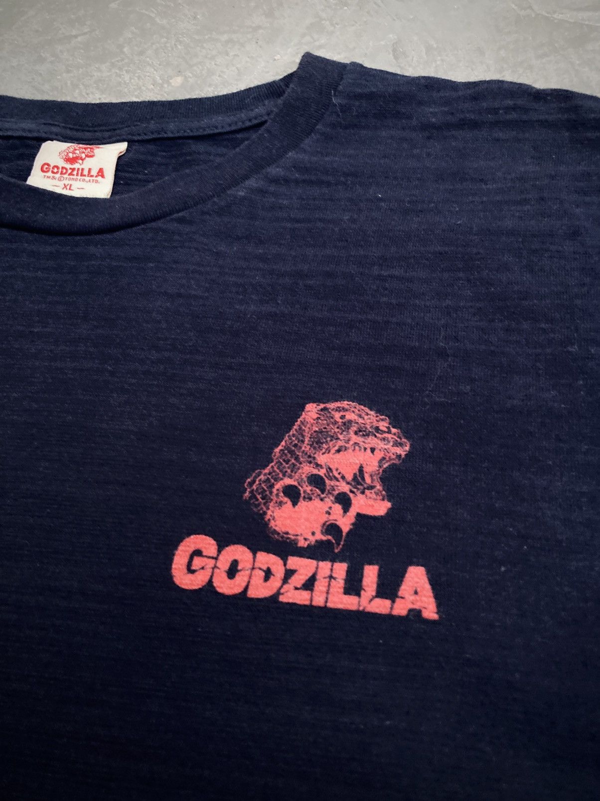 Japanese Brand × Vintage Vintage 2000s Godzilla Tee Size US M / EU 48-50 / 2 - 6 Thumbnail