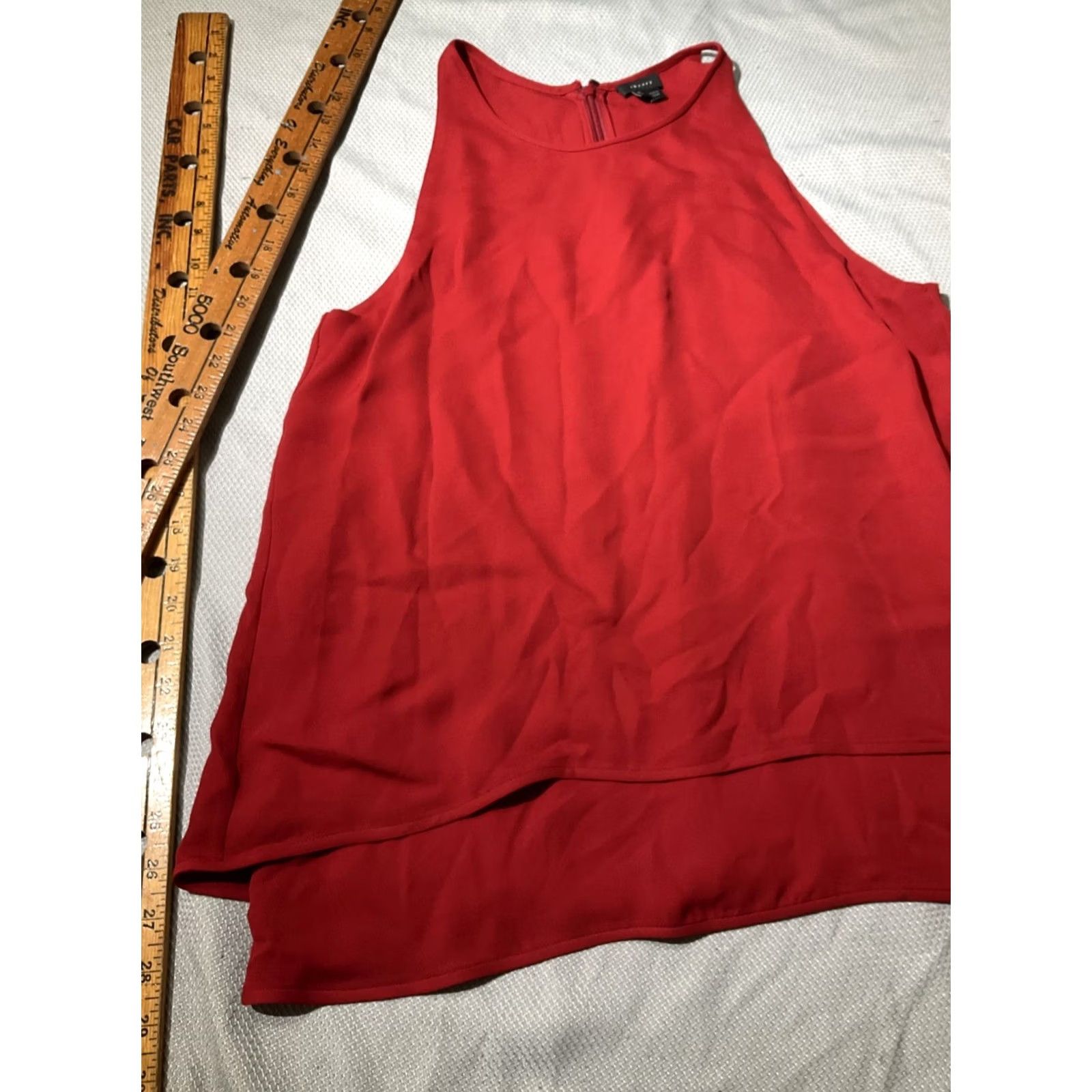 Theory Theory Shirt Womens Small Red 100% Silk Tank Top Layered Minimalist Luxury Tank Top Sleeveless Spaghetti Strap Red Size S / US 4 / IT 40 - 3 Thumbnail