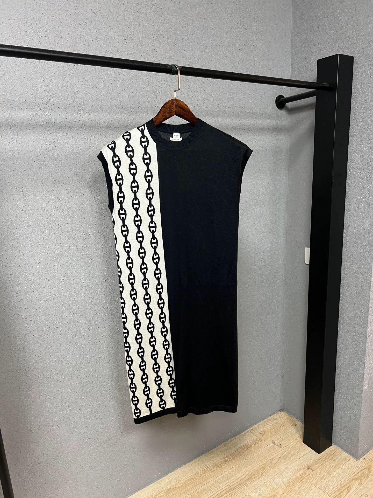 Hermes Hermes Cashmere Knit Dress Size XXS / US 00 / IT 34 - 1 Thumbnail