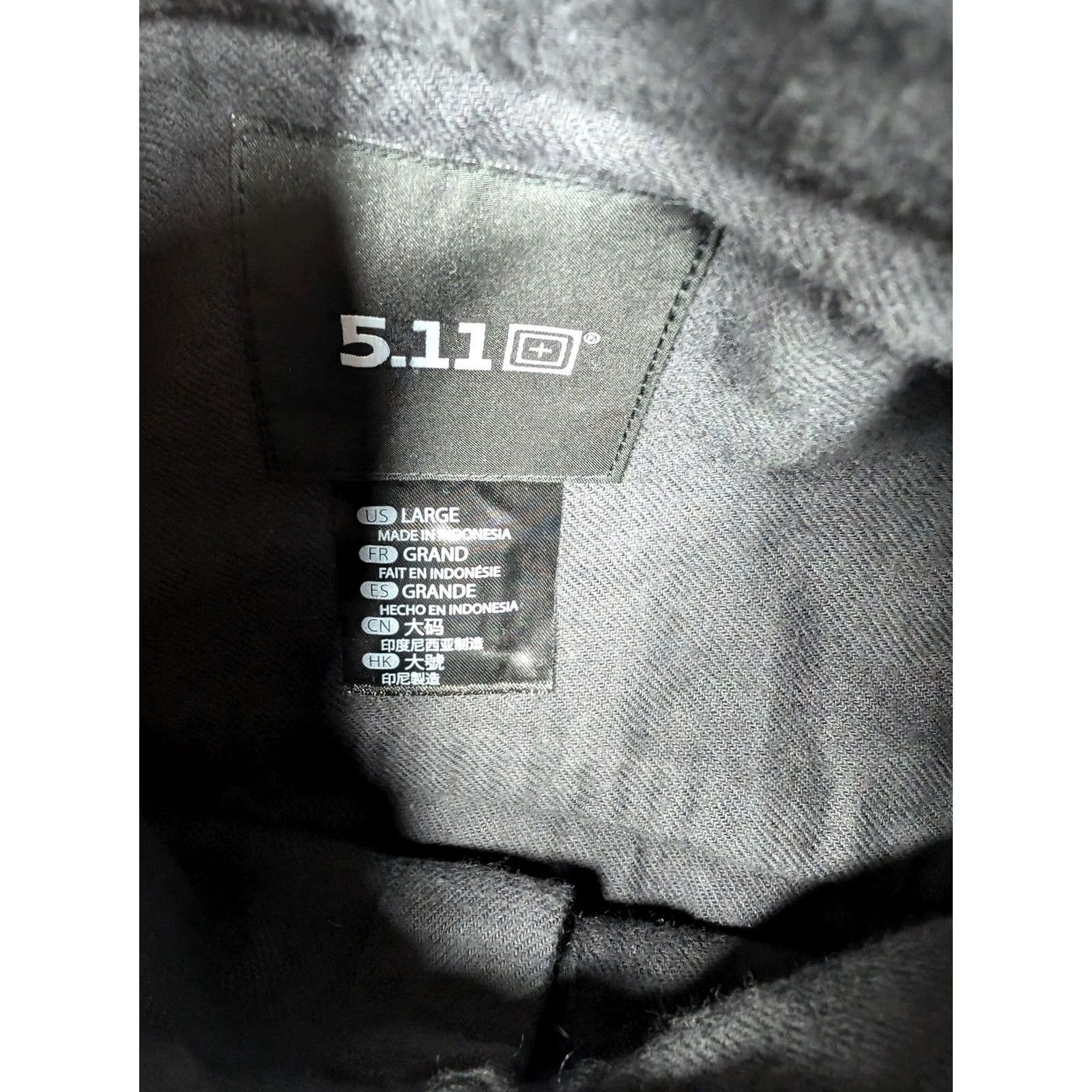Vintage 5.11 Shirt Mens Large Flannel Long Sleeve Black Volcanic Silverwood Button-Up Pockets Workwear Size US L / EU 52-54 / 3 - 6 Thumbnail