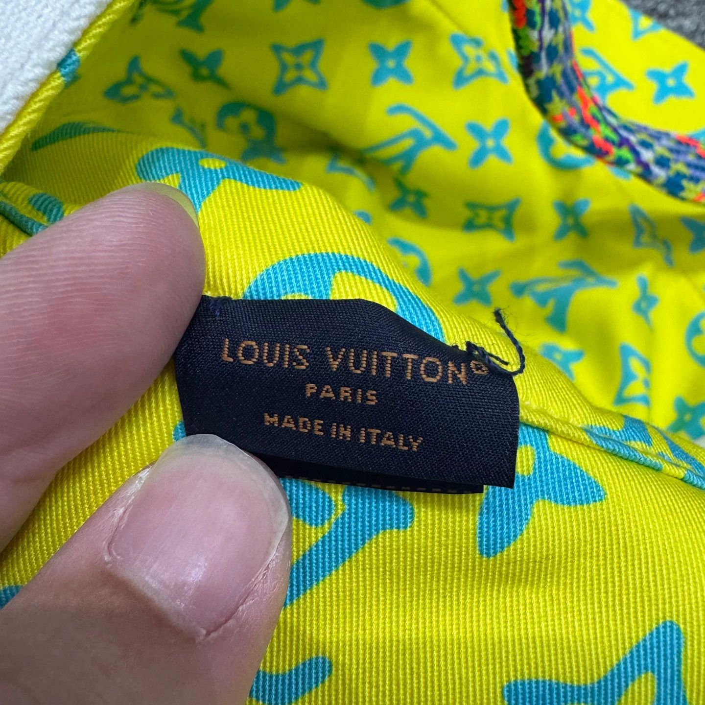 Louis Vuitton Louis Vuitton LV Aranya Runway Bucket Hat Size ONE SIZE - 6 Thumbnail