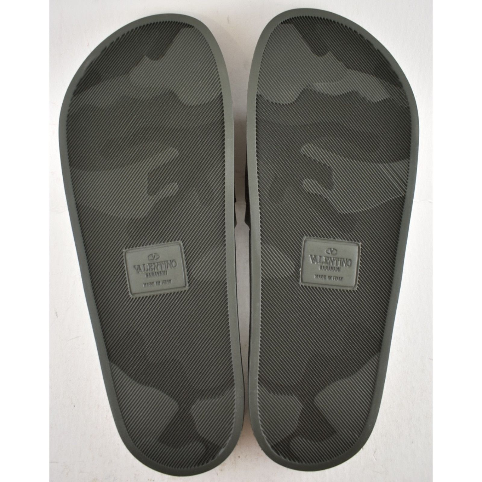 Valentino Valentino Garavani VLTN Green Yellow Rubber Pool Slide 44 11 Size US 11 / EU 44 - 11 Thumbnail