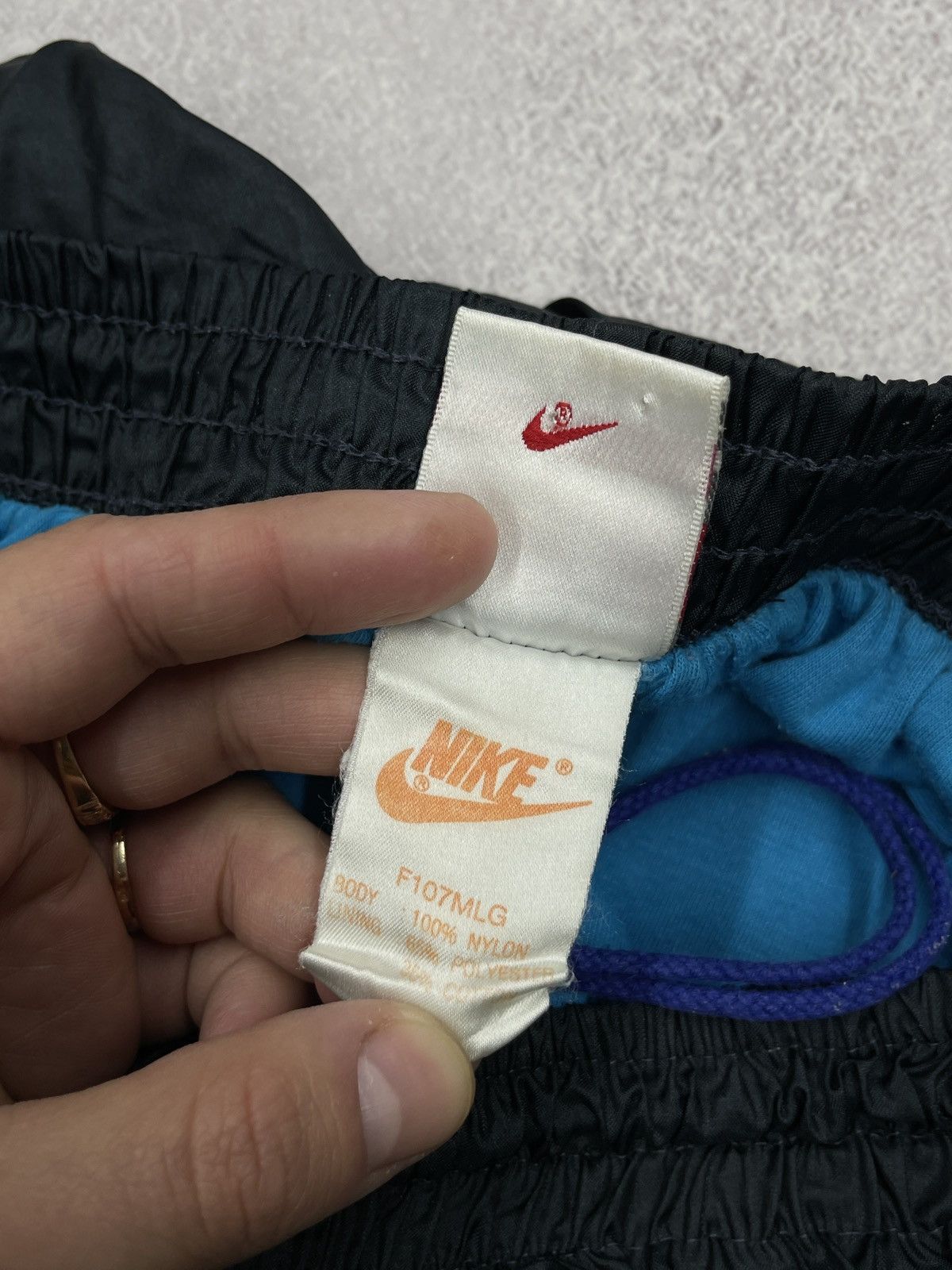Nike Vintage Nike One Bowerman Drive Nylon Sweatpants Drill Size US 34 / EU 50 - 9 Thumbnail