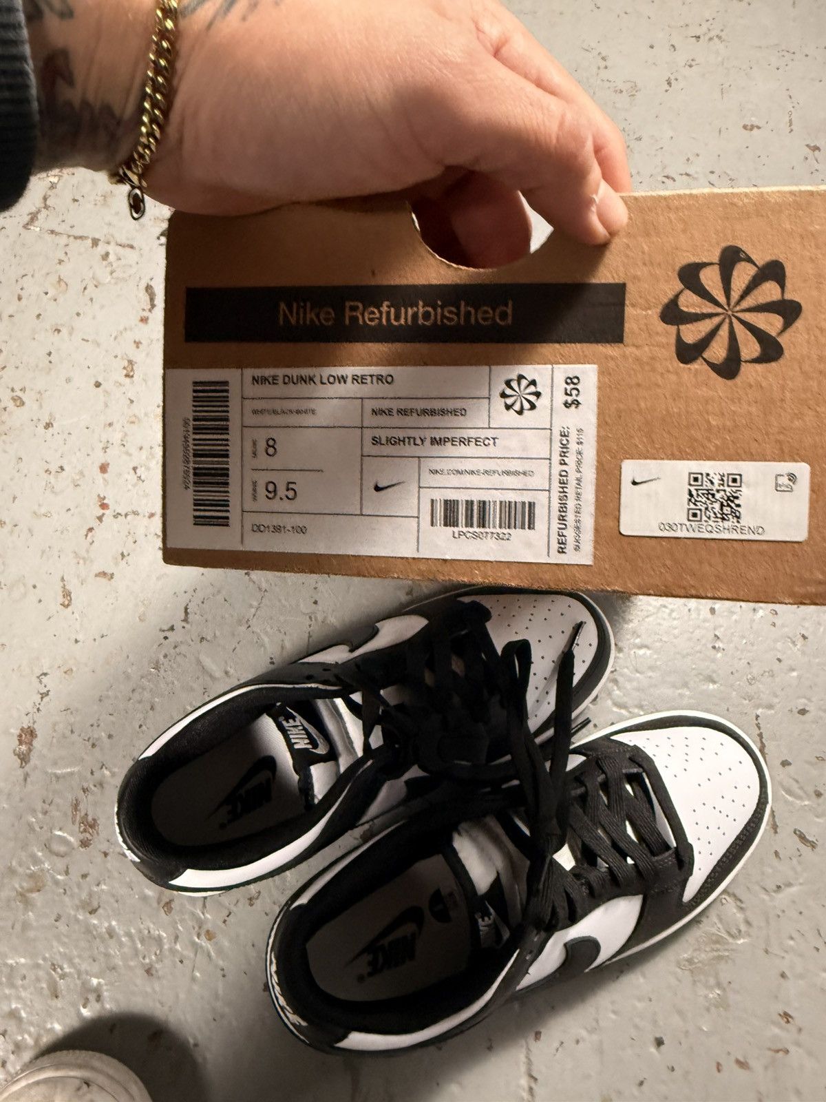 Nike Slightly Imperfect Nike Dunk Pandas Size US 8 / EU 41 - 24 Thumbnail