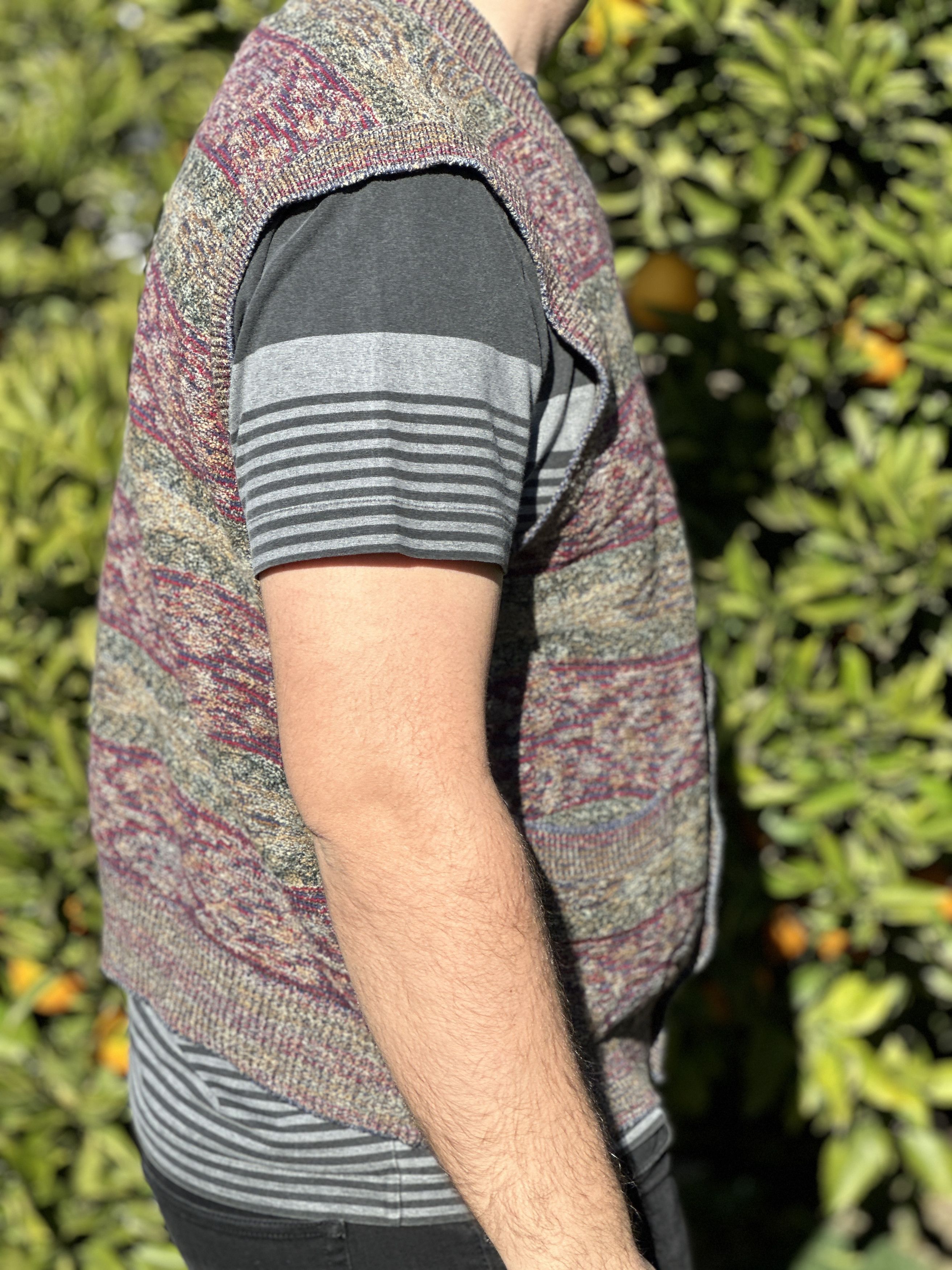 Missoni Missoni Sport Gilet 3D Knit Retro Sweater Vest Size 52 L Size US L / EU 52-54 / 3 - 4 Thumbnail