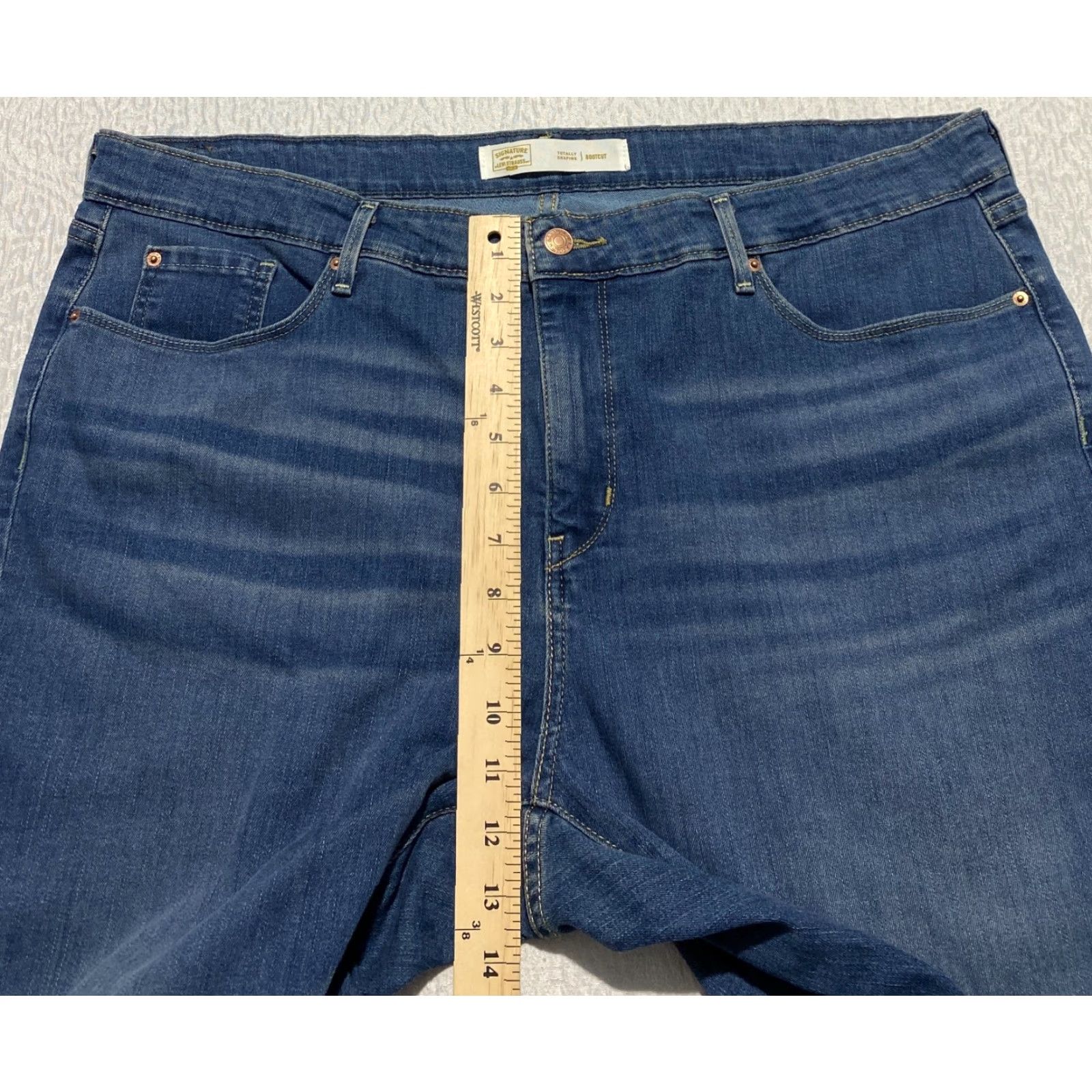Vintage VINTAGE Signature Levi Strauss Gold Totally Shaping Bootcut Jeans Womens 22S Blue 40×29 Size 27" / US 4 / IT 40 - 4 Thumbnail
