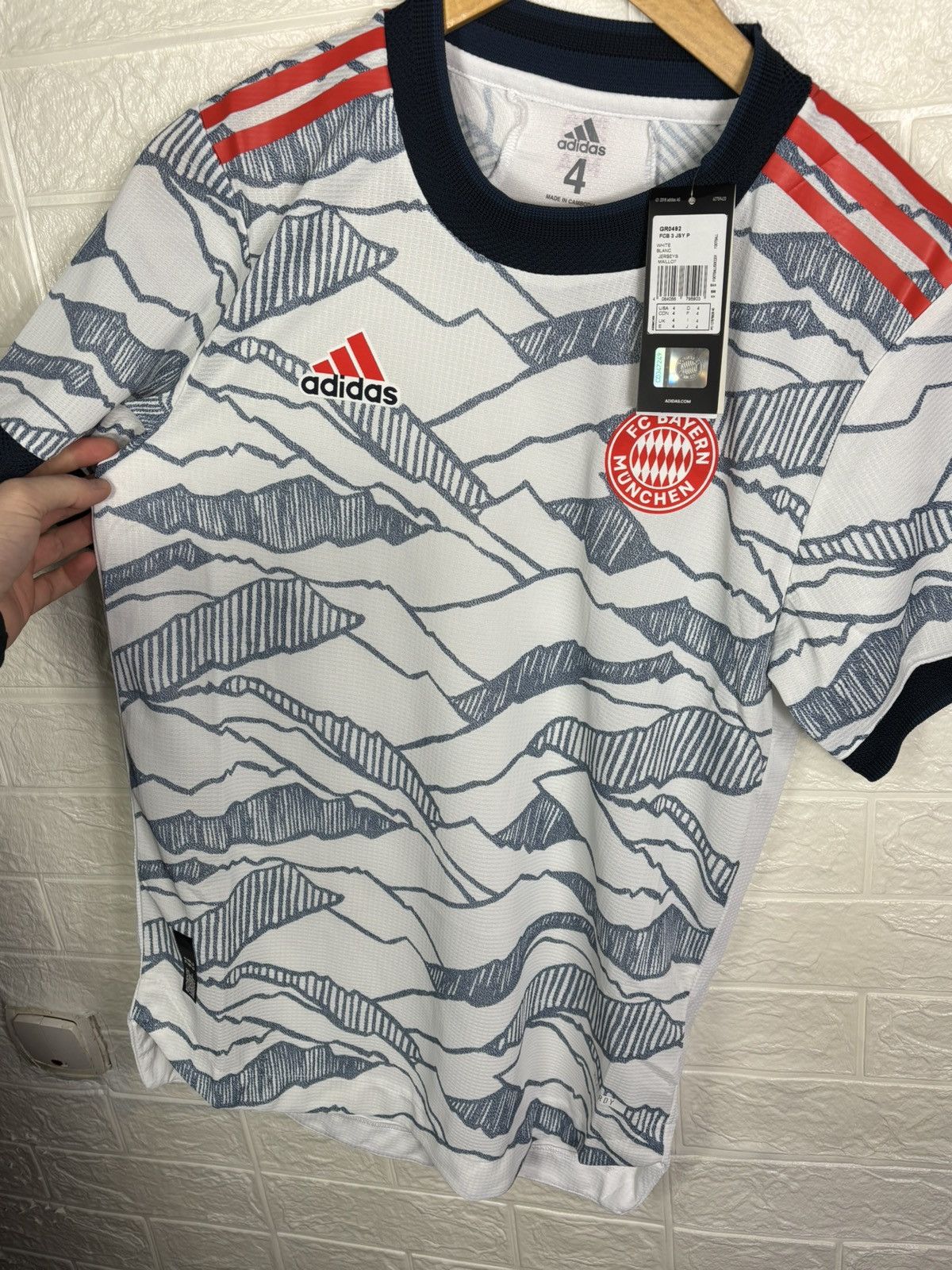 Adidas Bayern Munich 2021-2022 Away Player Issue Soccer Jersey Size US M / EU 48-50 / 2 - 13 Thumbnail