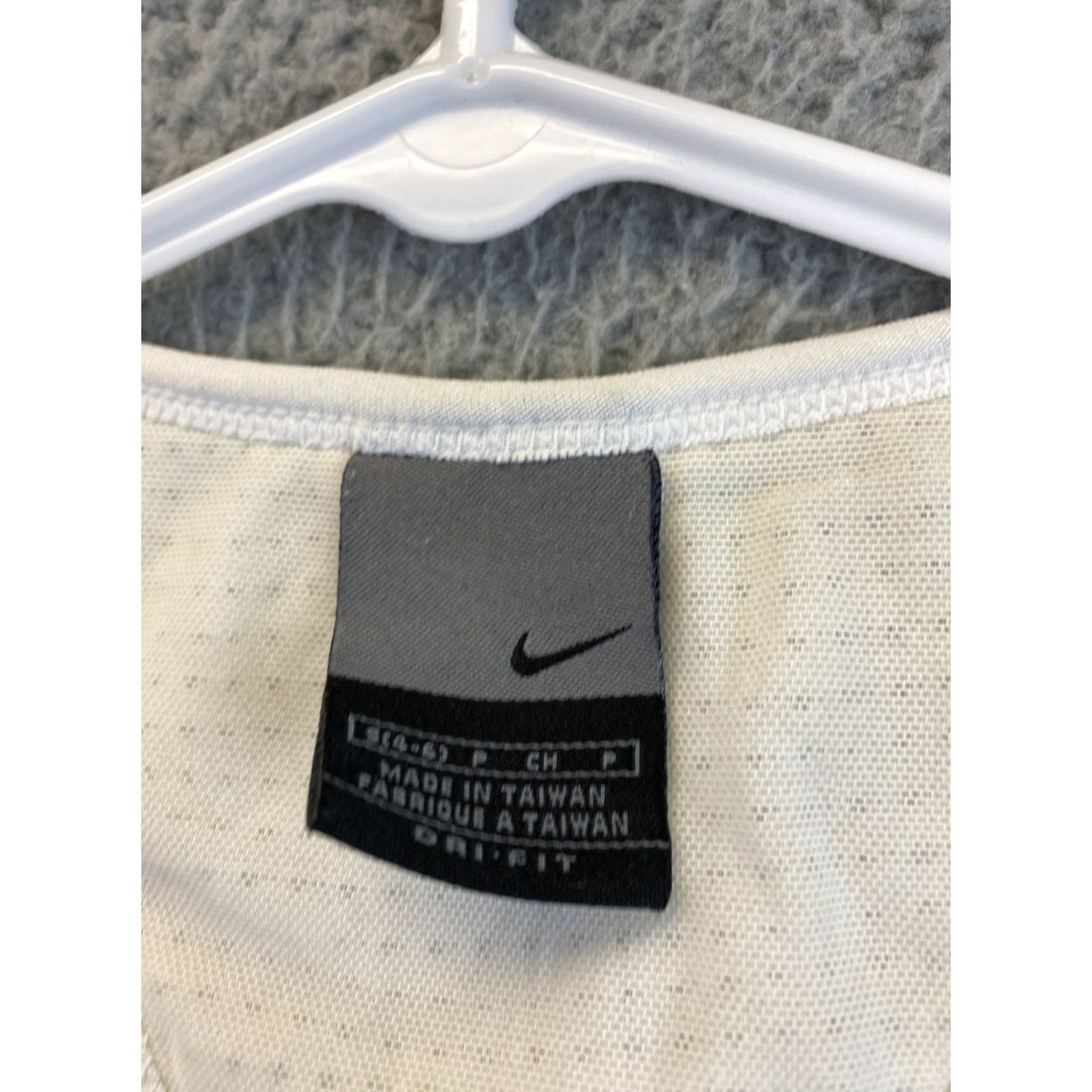 Nike nike tank Size S White Built-In Bra Women Tank Sleeveless Activewear Regular Size S 92-36 Size ONE SIZE - 2 Thumbnail