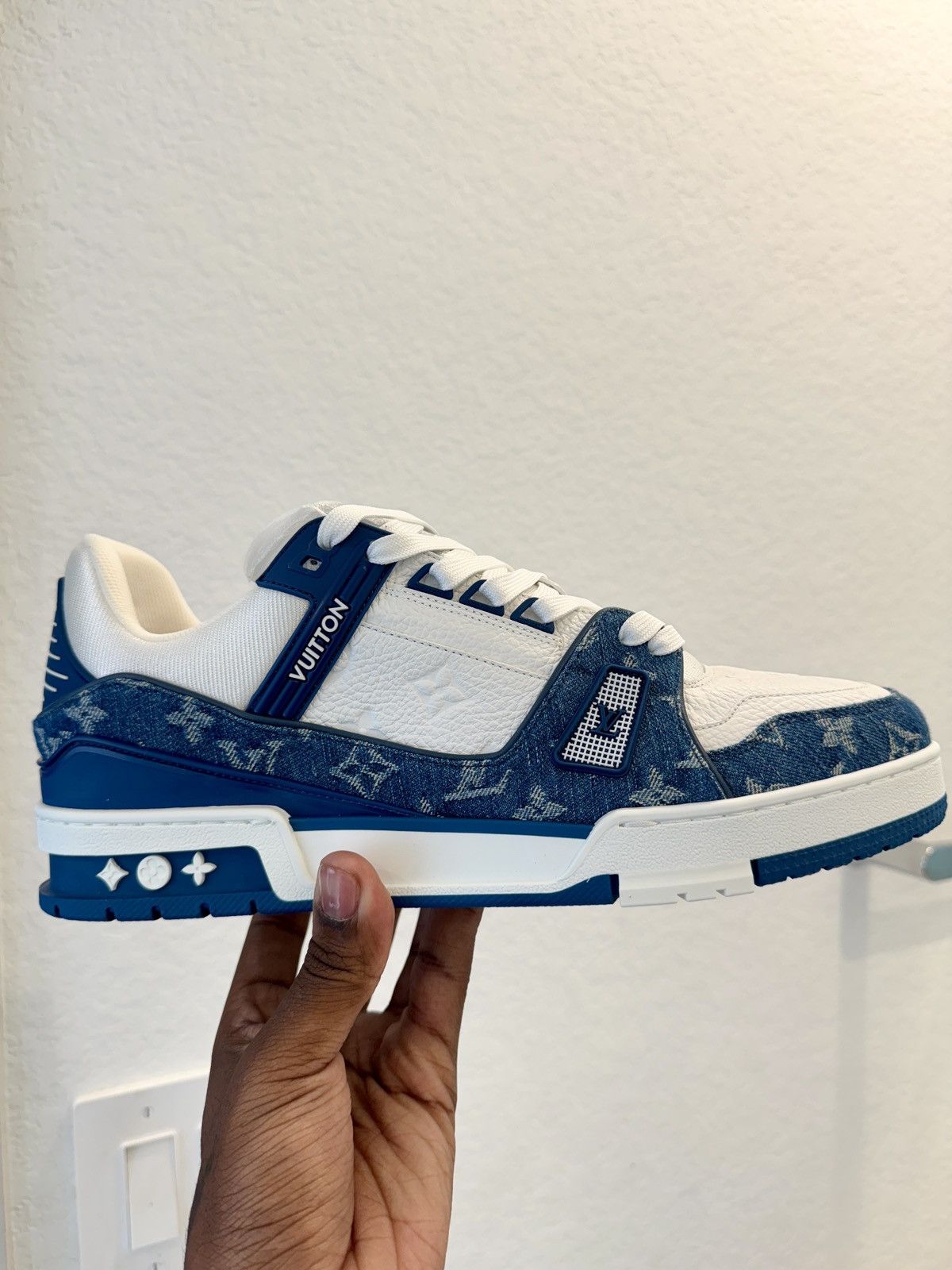 Louis Vuitton LV Trainer Sneaker Size US 10 / EU 43 - 6 Thumbnail