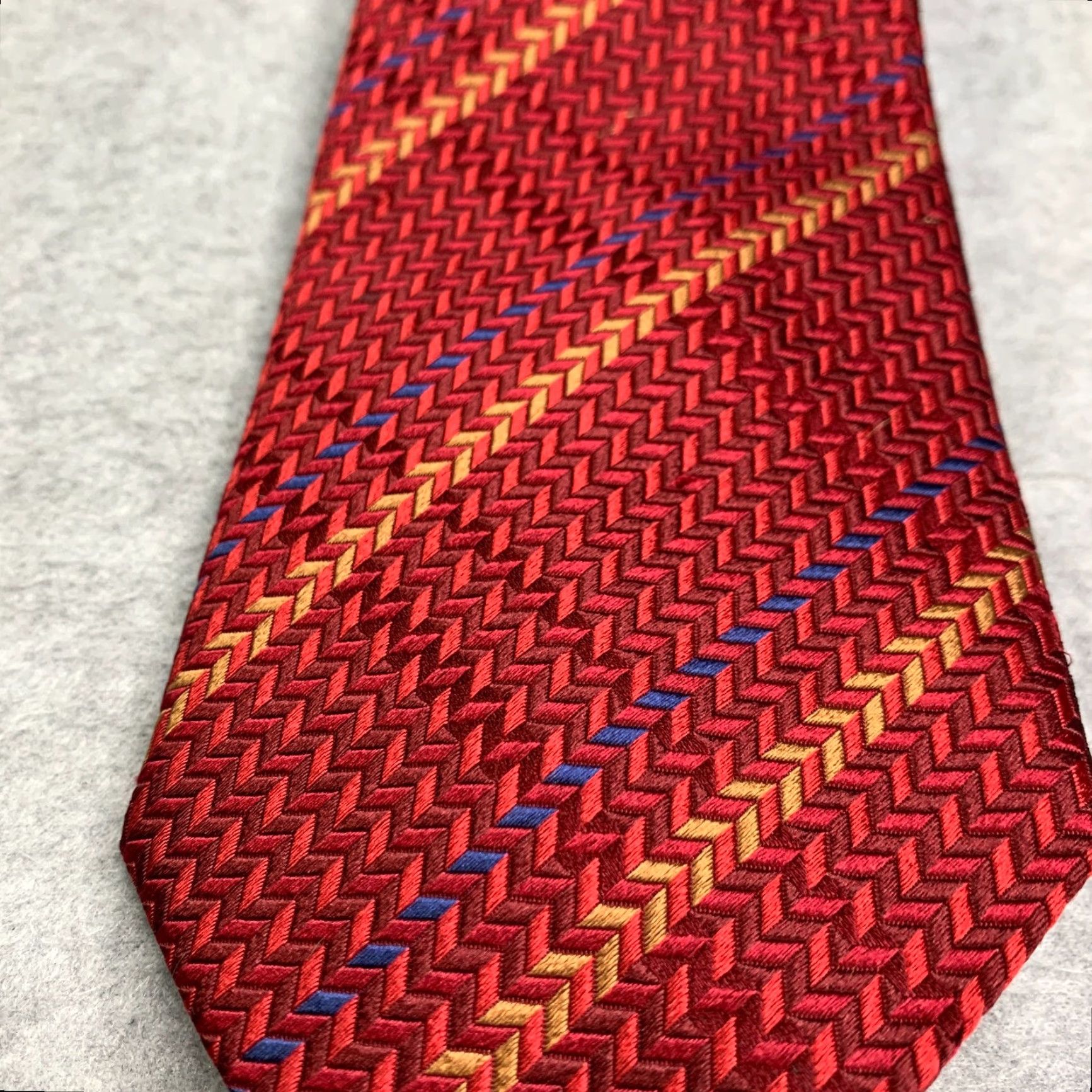 BUGATCHI VINTAGE Bugatchi Uomo Necktie Red Geometric Silk Made In Italy Mens Size ONE SIZE - 2 Thumbnail
