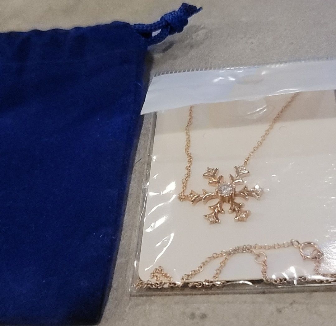 Other NIP 14KT Rose Gold Plated Sterling Silver Snowflake Necklace Size ONE SIZE - 3 Thumbnail