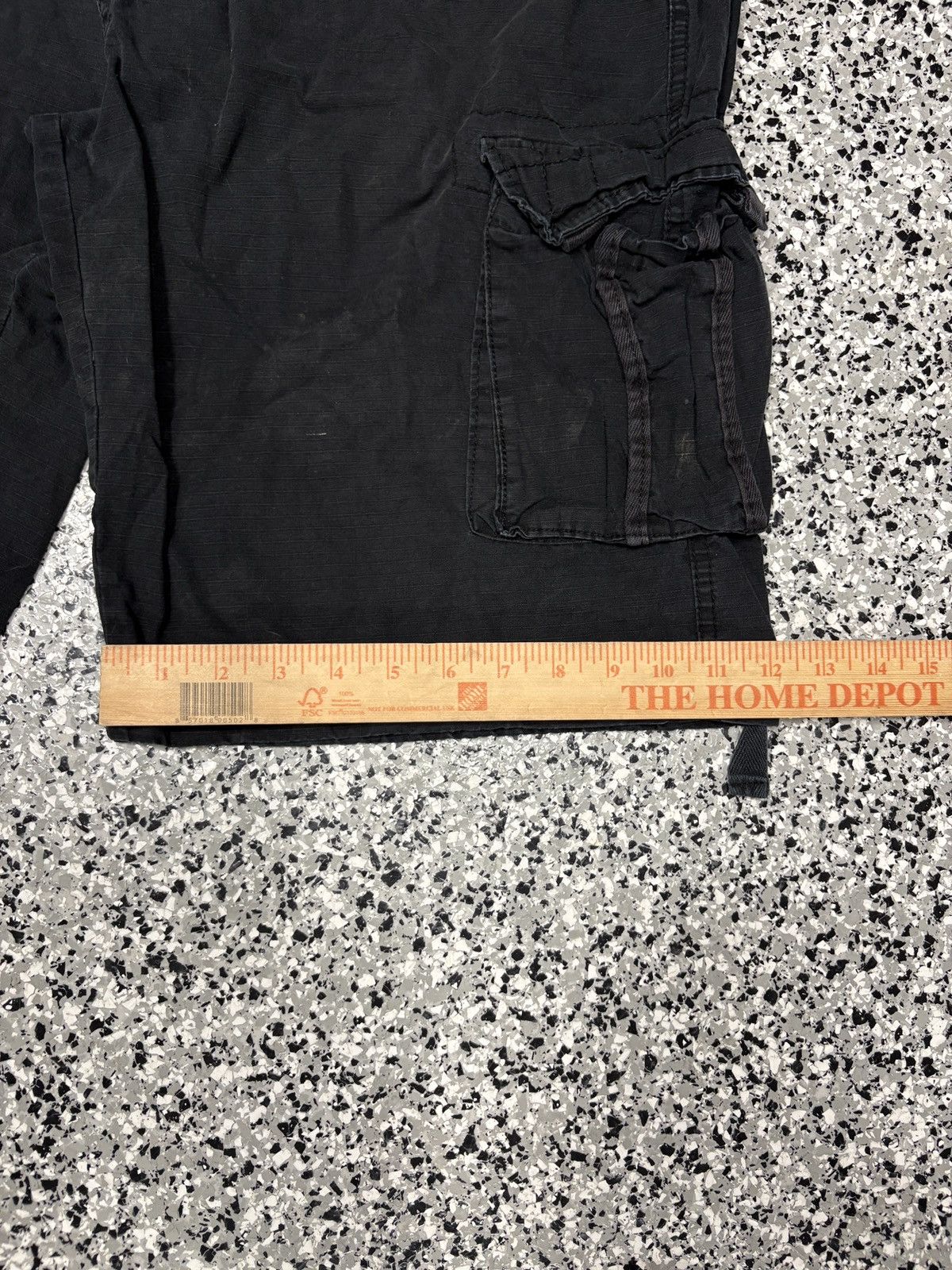 Ecko Unltd. 2000s Ecko Untld. Black Cargo Baggy Fit Shorts Size 36 Size US 36 / EU 52 - 5 Thumbnail