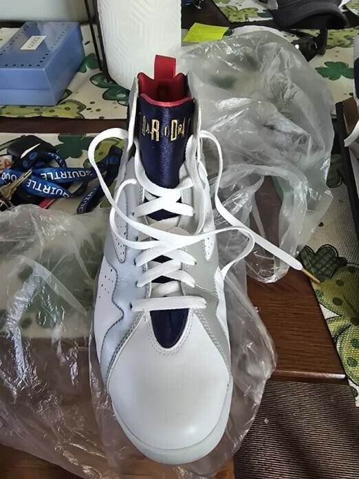 Jordan Brand Jordan white tennis shoes Size US 11 / EU 44 - 7 Thumbnail
