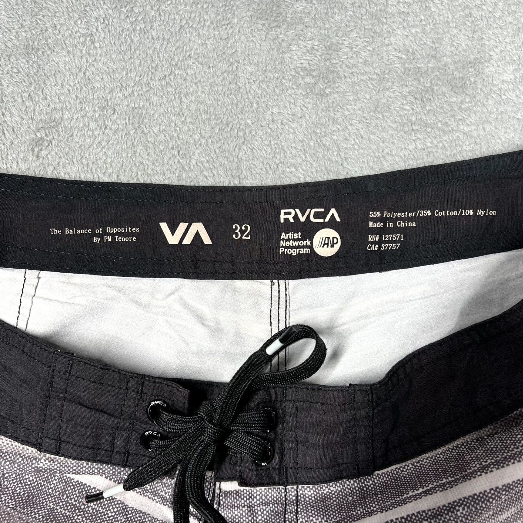 RVCA RVCA Swim Trunks Mens 32 Striped Board Shorts Lifeguard Surfing Beach Size US 32 / EU 48 - 5 Thumbnail