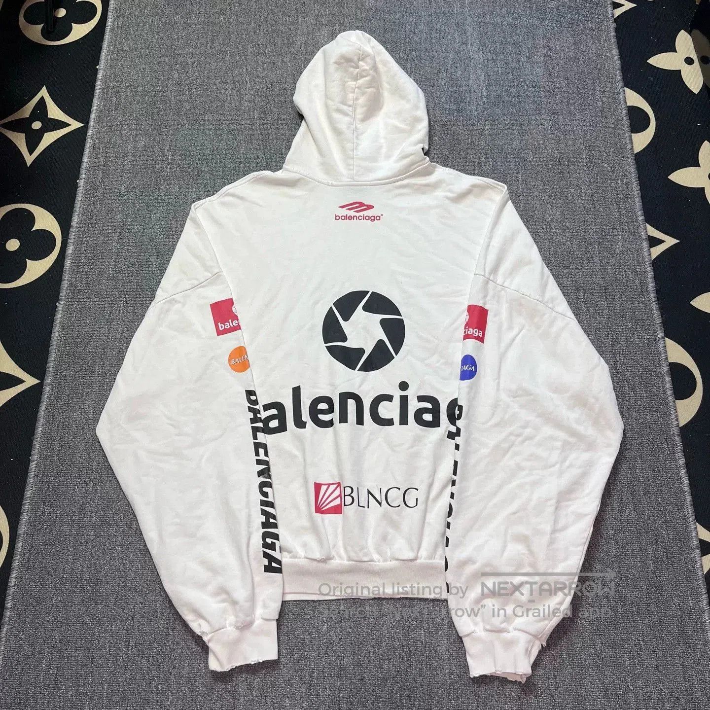 Balenciaga Balenciaga Logo Print Long Sleeve Hoodie. Size US XS / EU 42 / 0 - 2 Thumbnail