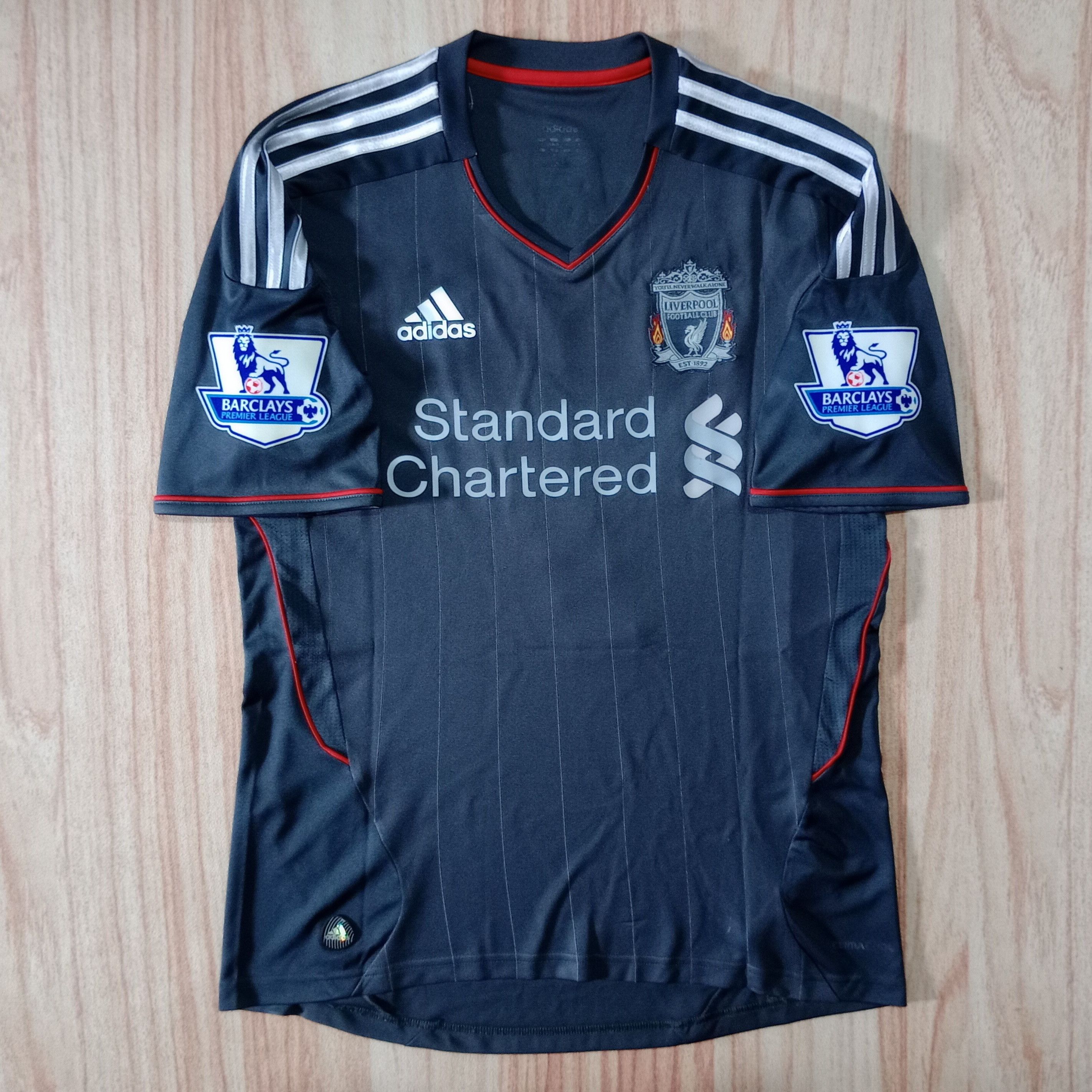 Liverpool 2011-2012 Away Jersey Luis Suarez