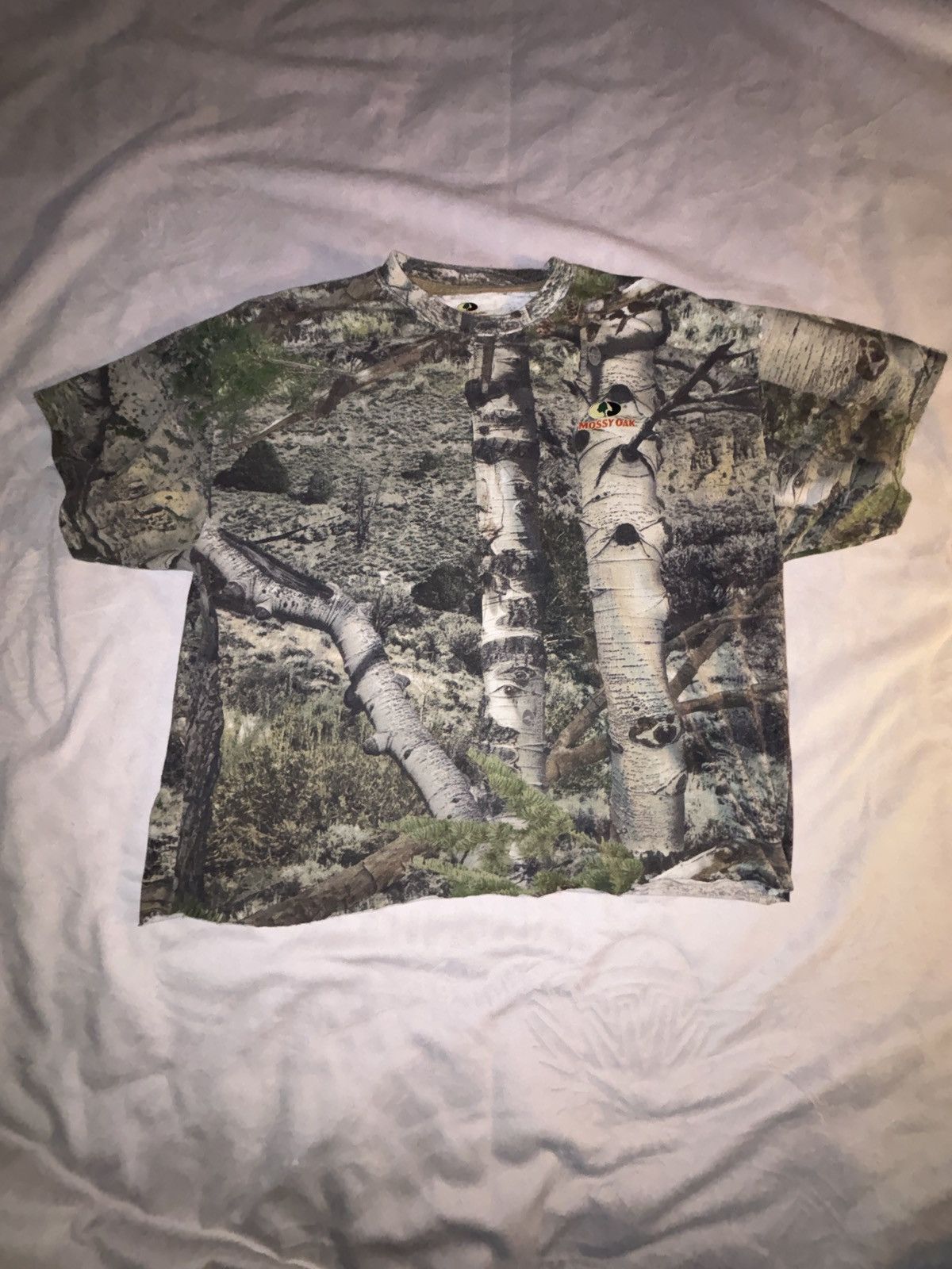 Mossy Oaks Y2K cropped Mossy oak short sleeve camo t-shirt Size US M / EU 48-50 / 2 - 1 Thumbnail