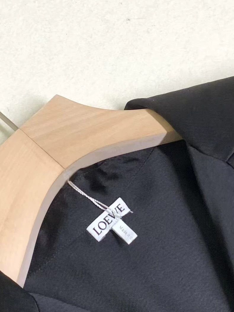 Loewe LOEWE size32 Black silk logo shirt Size M / US 6-8 / IT 42-44 - 6 Thumbnail