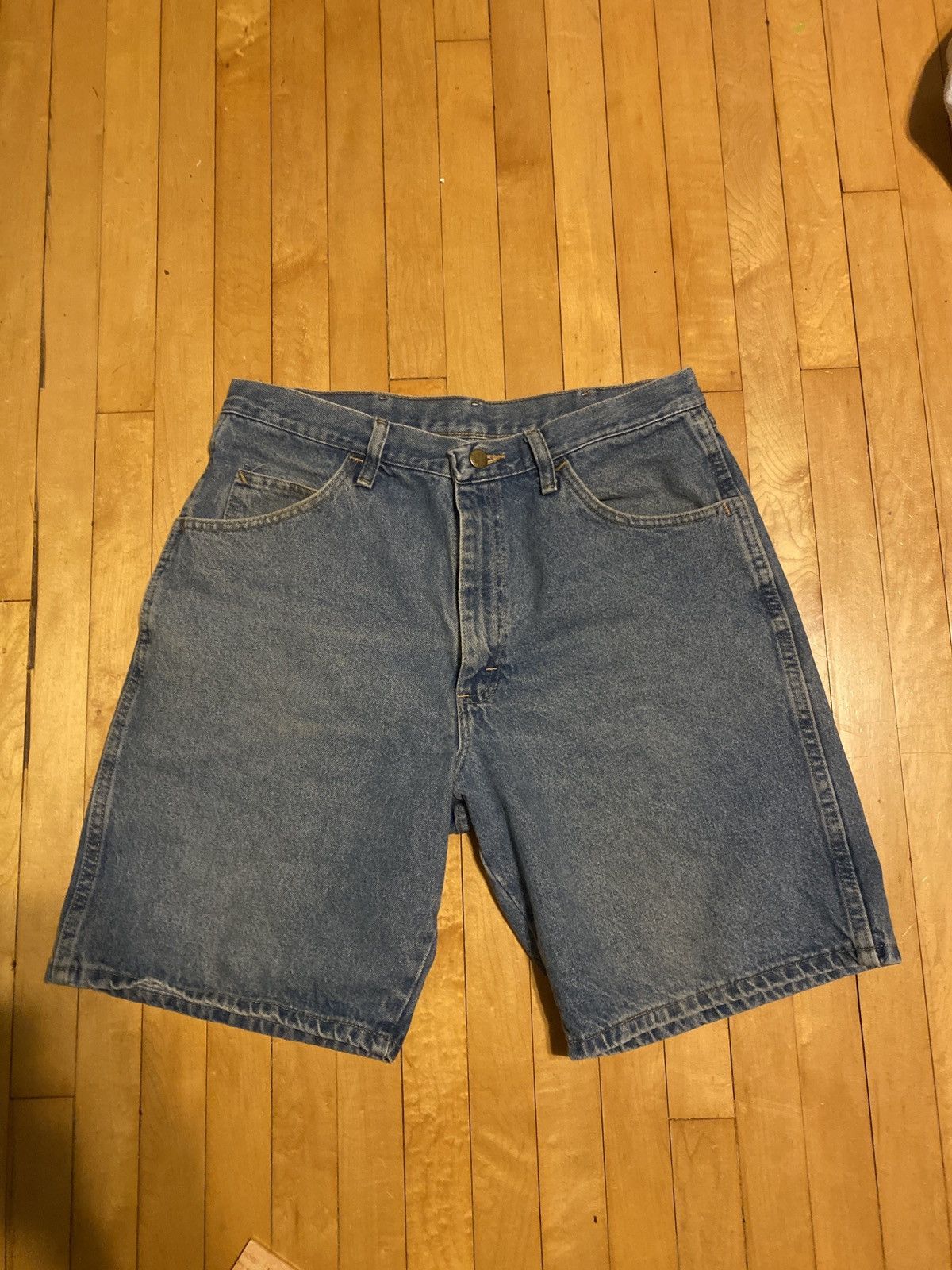 Wrangler Wrangler Jorts Size US 34 / EU 50 - 1 Thumbnail
