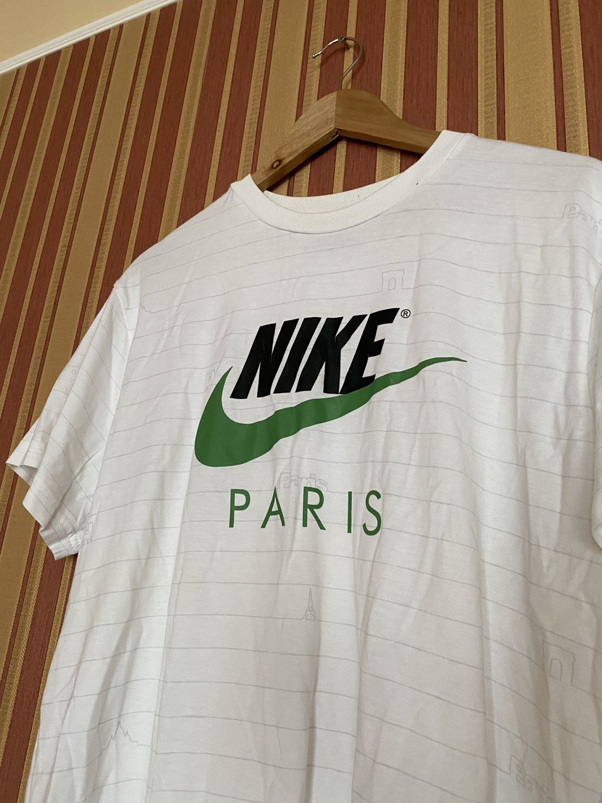 Vintage Nike Paris Vintage t shirt monogram big logo Size US L / EU 52-54 / 3 - 3 Thumbnail