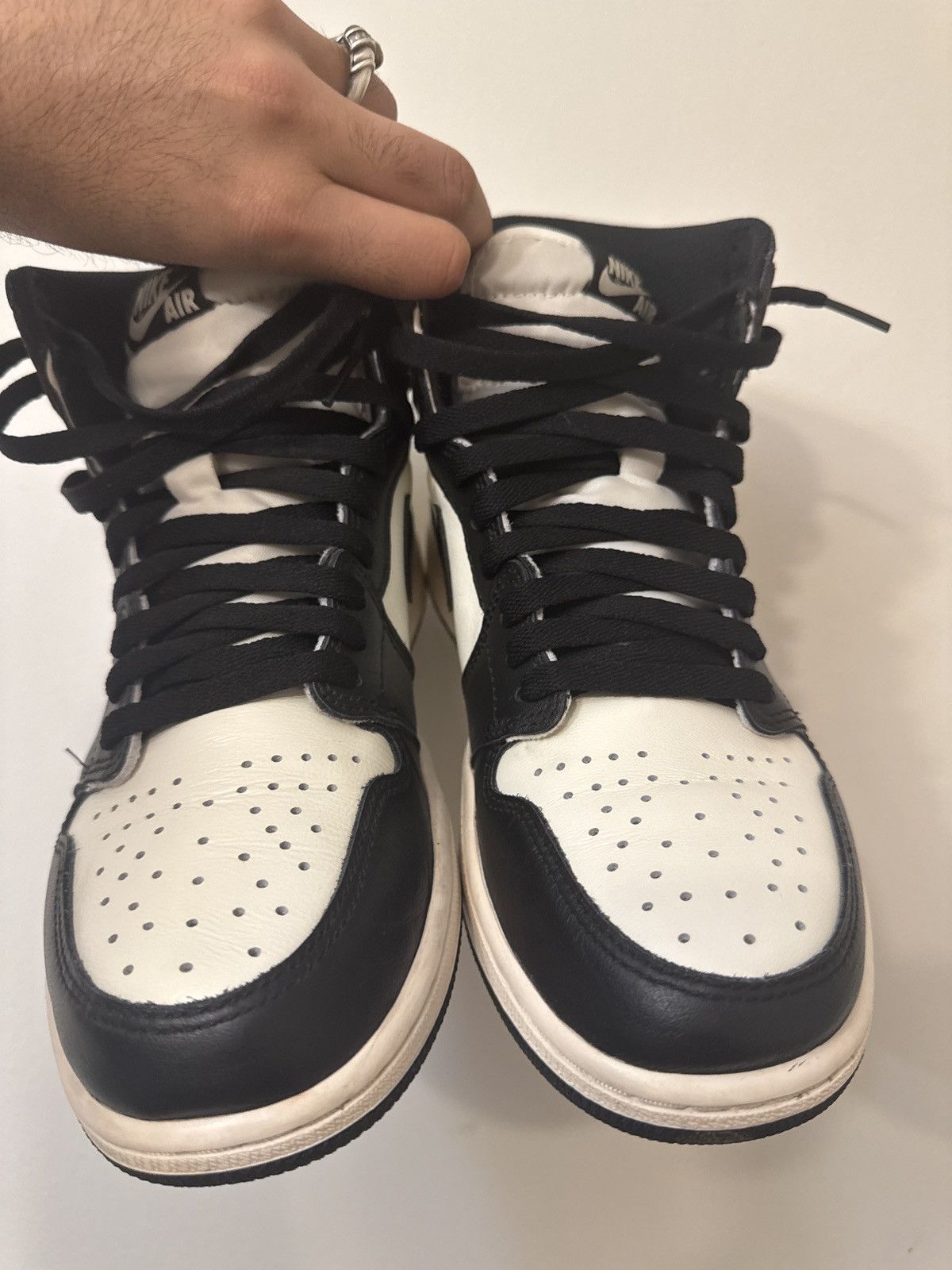 Nike AIR JORDAN 1 RETRO HIGH OG. Size US 10 / EU 43 - 6 Thumbnail