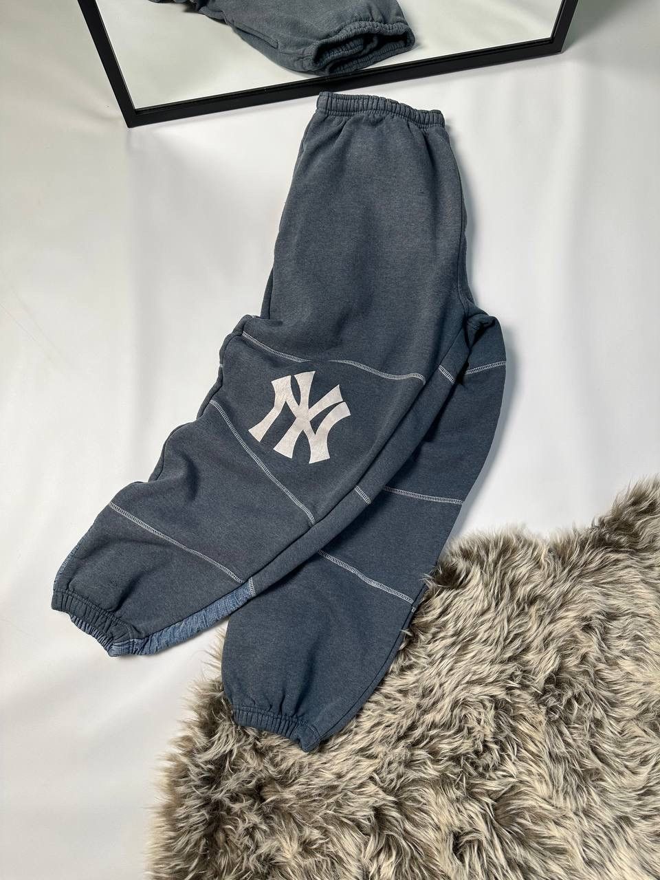 🔥90’s Baggy Sweatpants New York Yankees Faded