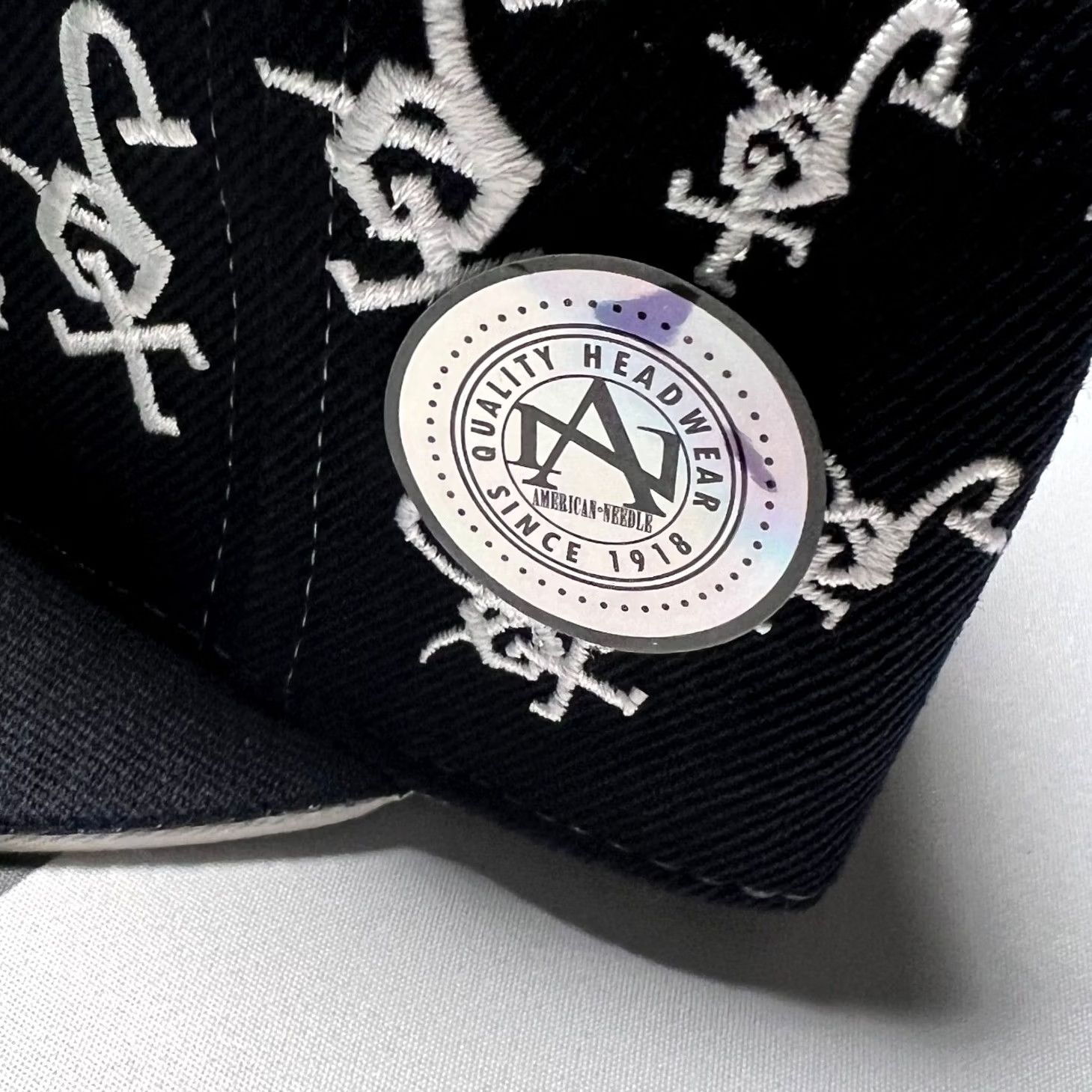 American Needle Chicago White Sox Hat Men 7 1/2 Navy Blue All-Over Logo MLB Cooperstown Fitted Embroidered Cap Size ONE SIZE - 4 Thumbnail