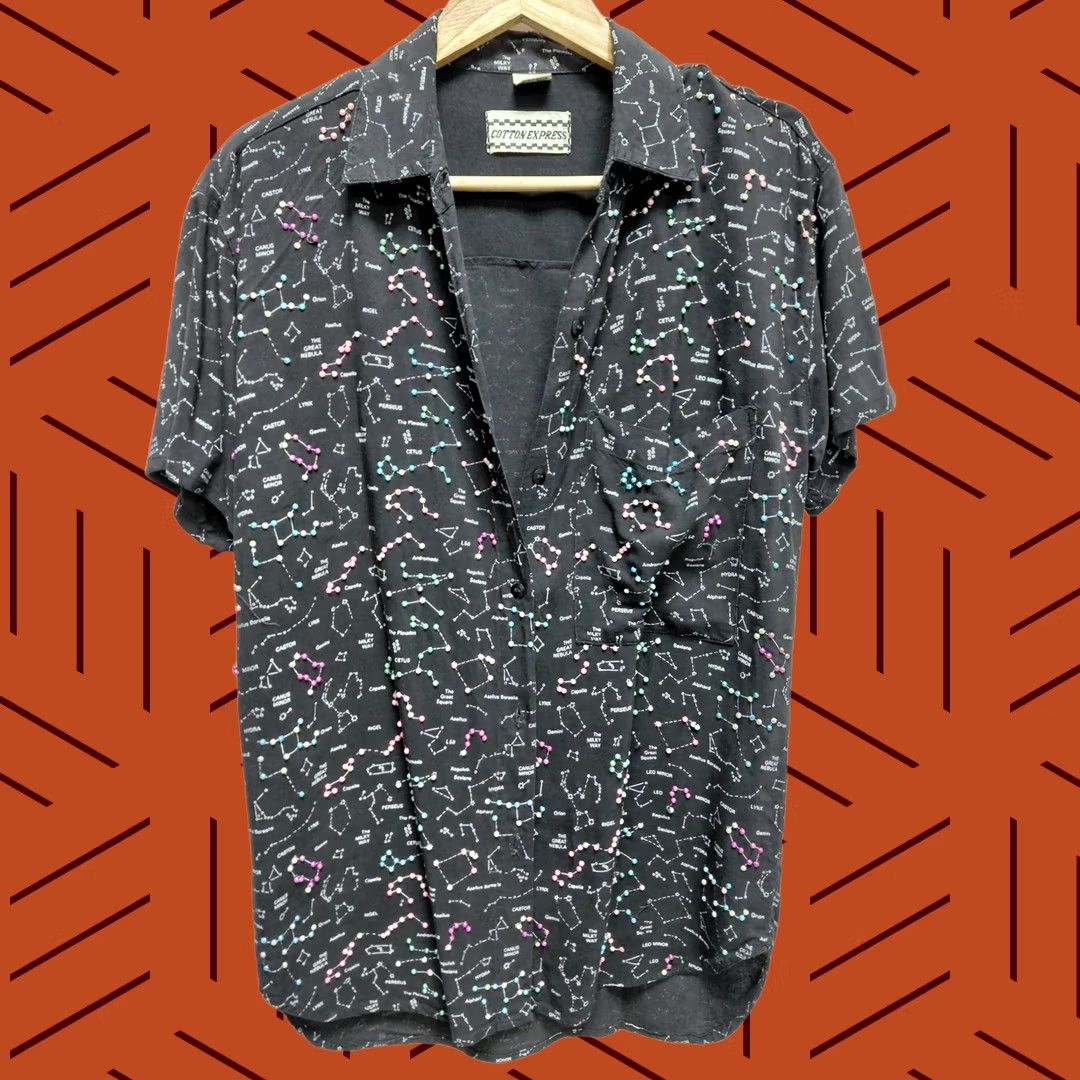 Express Cotton Express Black Constellation Print Shirt Rayon Size S Graphic Print Size US S / EU 44-46 / 1 - 1 Thumbnail
