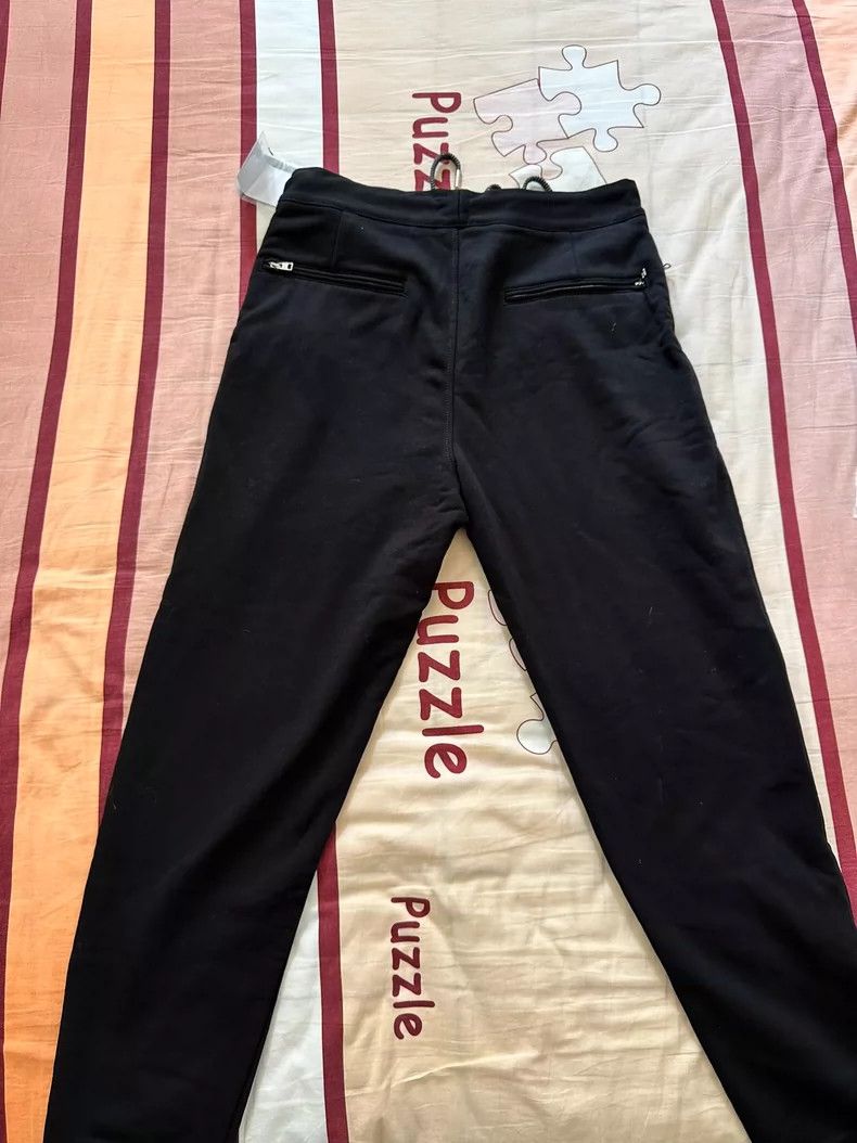 Alexander McQueen Alexander McQUEEN size L Black pants, size L.Made of thick Size US 30 / EU 46 - 9 Thumbnail