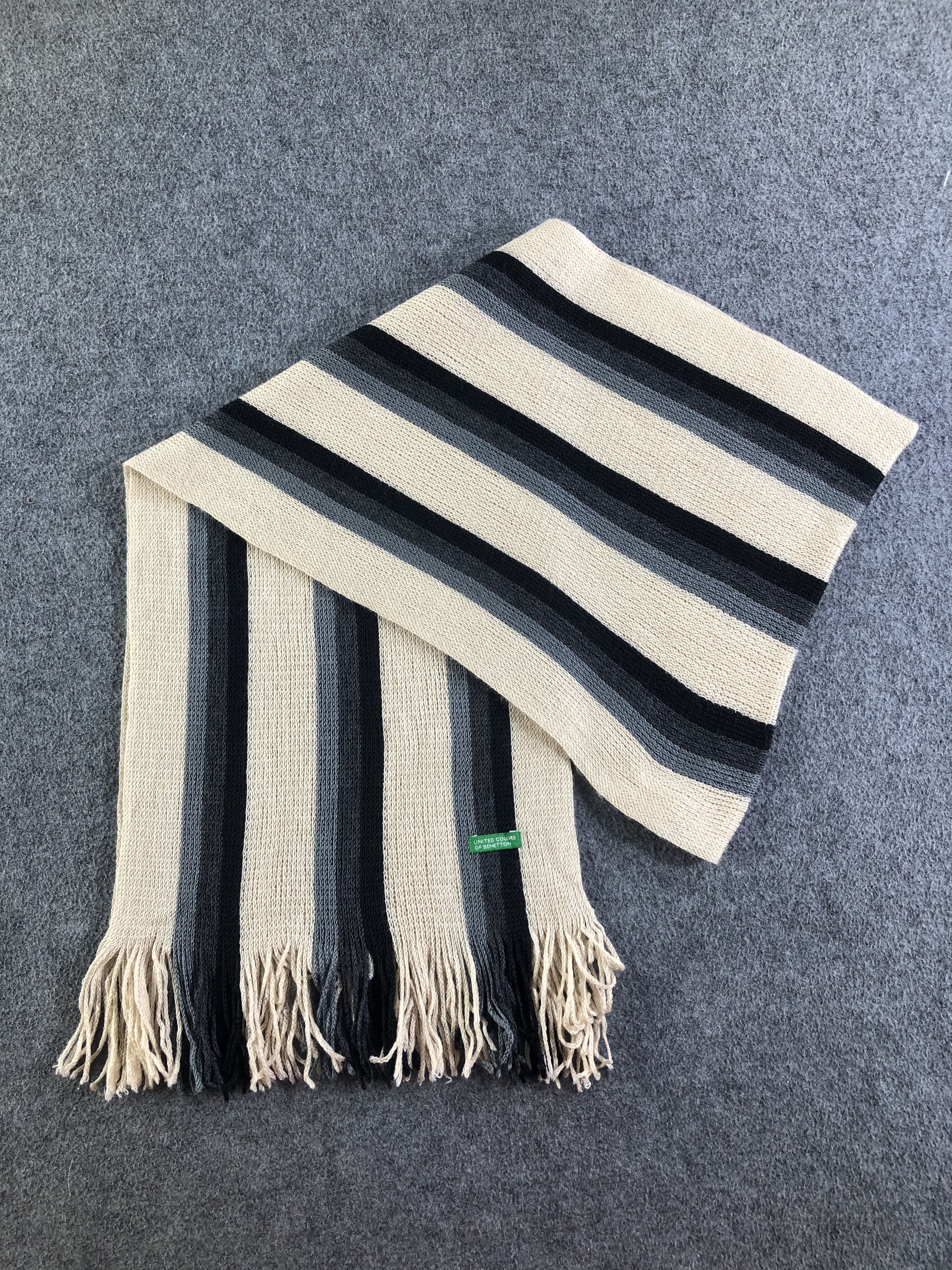 United Colors Of Benetton United Colors Of Benetton Scarf / Muffler / Neckwear Size ONE SIZE - 6 Thumbnail