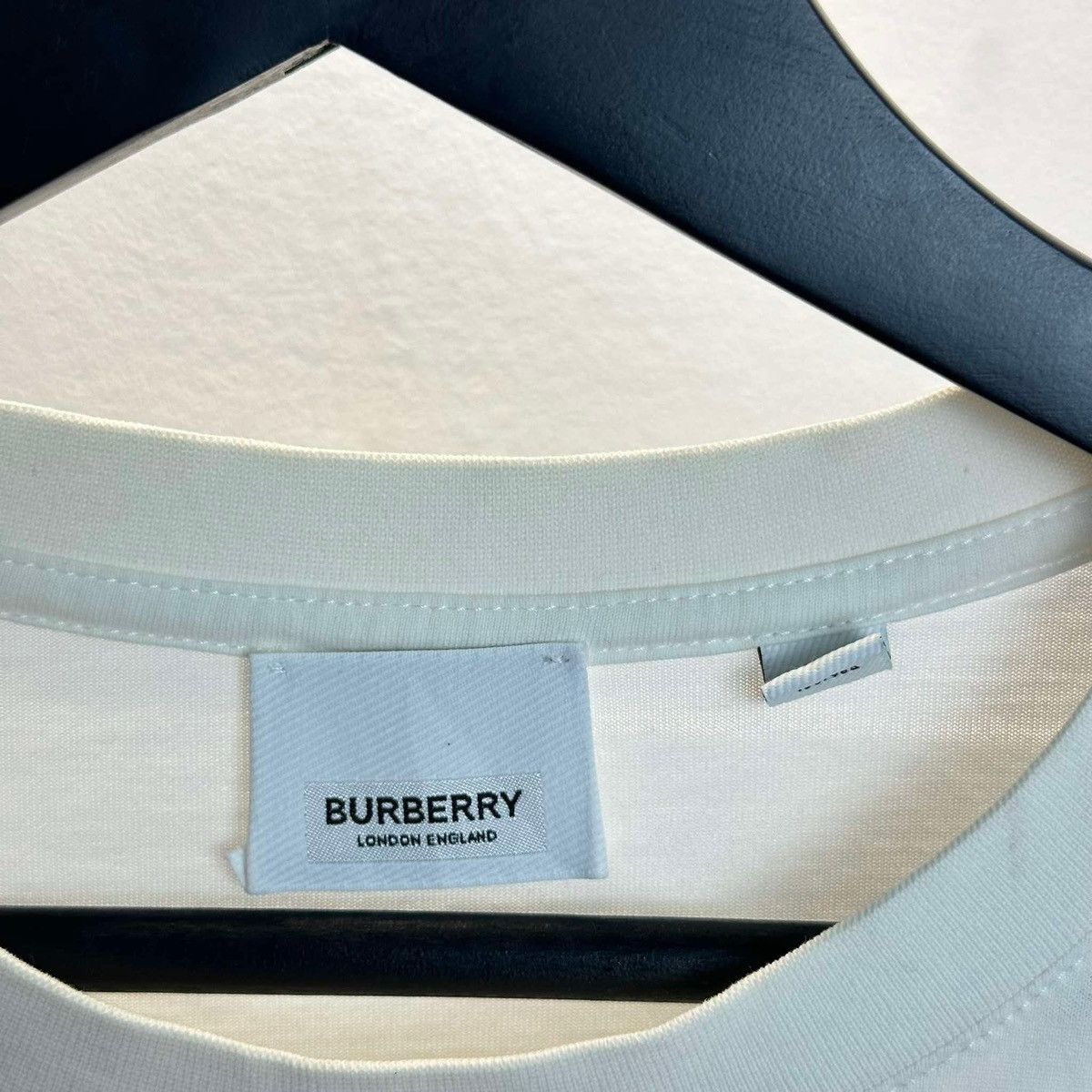 Burberry BURBERRY 3D BIG LOGO T SHIRT Size US M / EU 48-50 / 2 - 3 Thumbnail