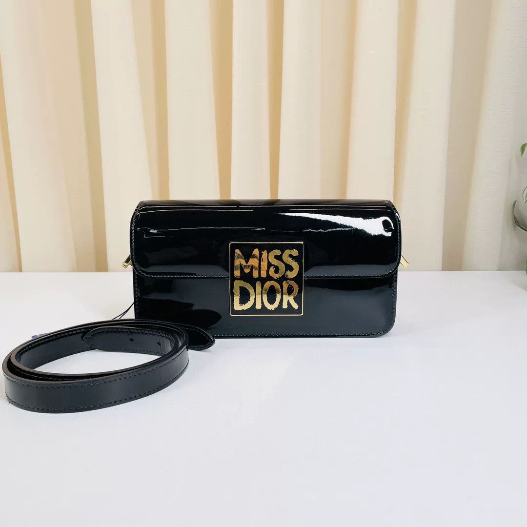 Dior Pre-loved Bag Very good condition Size ONE SIZE - 1 Thumbnail