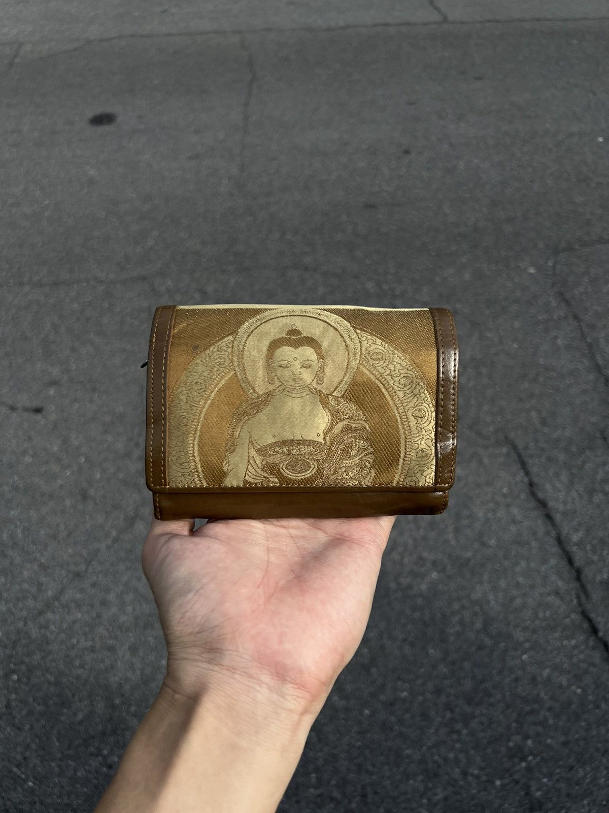 Other RARE 90s vivienne tam buddha leather wallet Size ONE SIZE - 10 Thumbnail