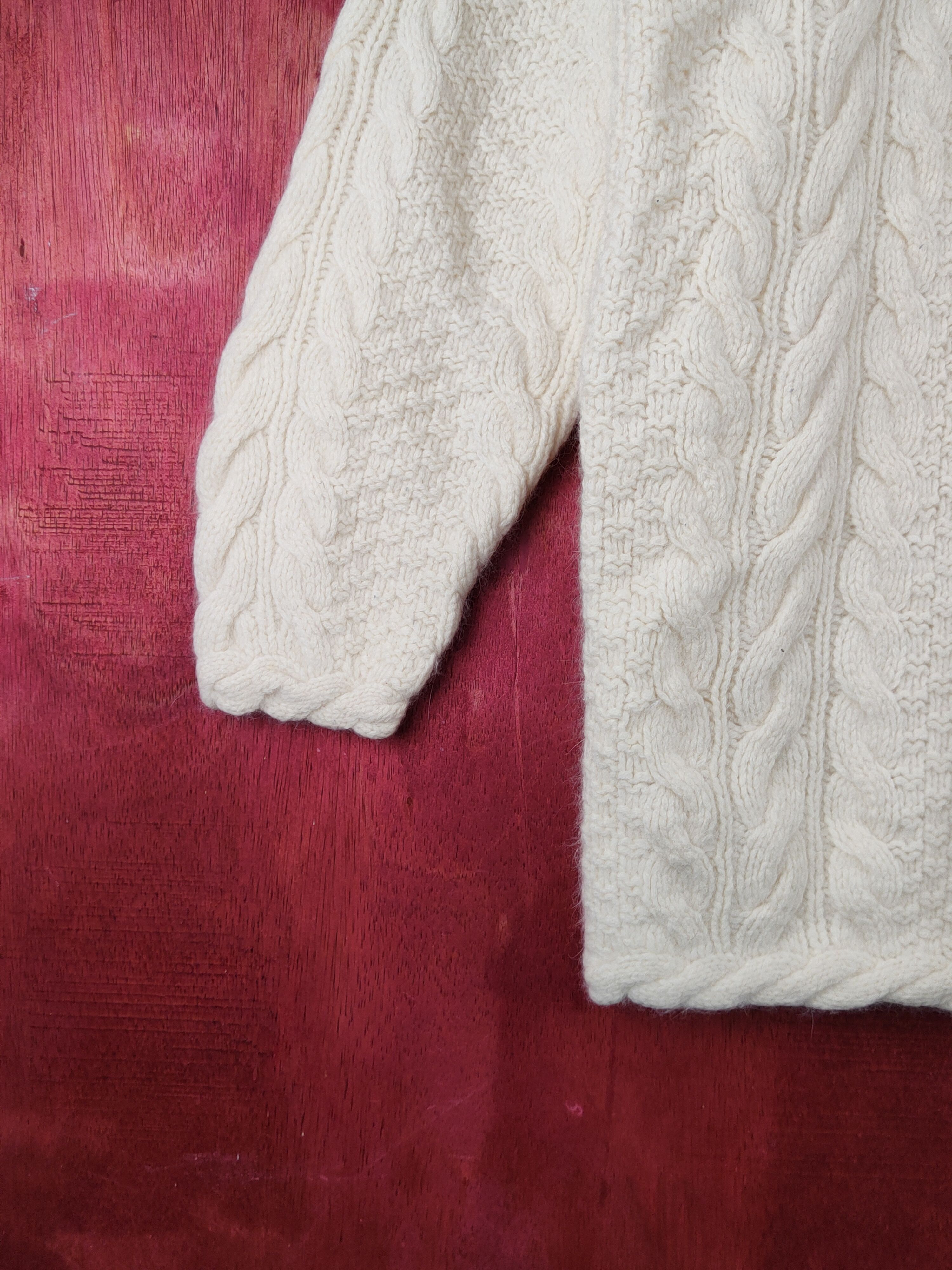 Brooks Brothers Brooks Brothers handknit Cream Knitwear Sweatshirts #S2380 Size US L / EU 52-54 / 3 - 3 Thumbnail