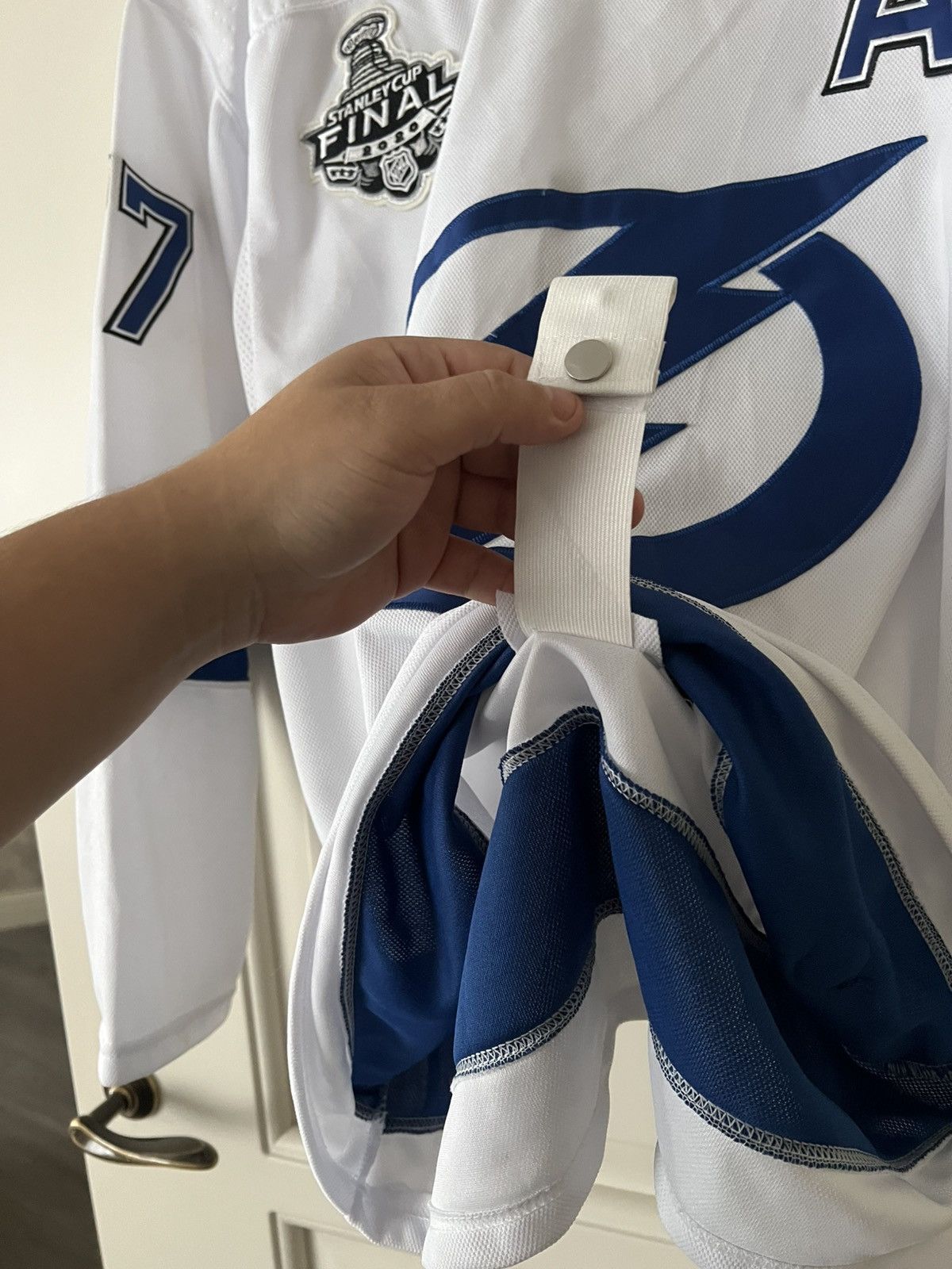 NHL Adidas NHL Tampa Bay Lightning #77 Hedman Jersey Size US XL / EU 56 / 4 - 15 Thumbnail