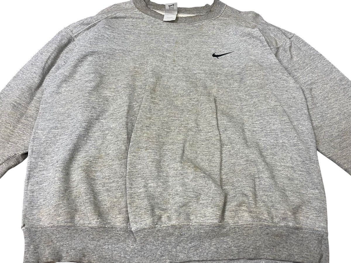 Nike Vintage Nike Faded Distressed Sweatshirt Streetwear Size US L / EU 52-54 / 3 - 3 Thumbnail