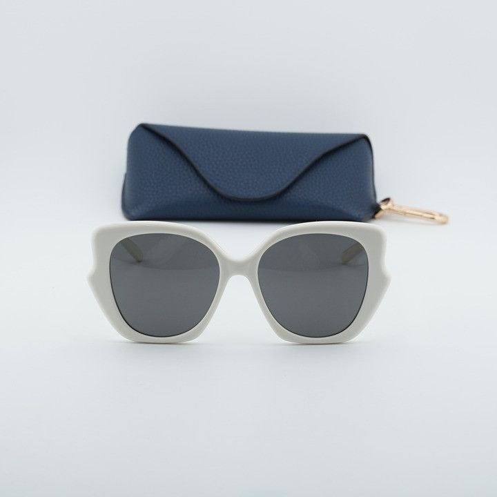 Loewe Loewe LW40133I 25A Sunglasses Ivory Butterfly Frame, Smoke Size ONE SIZE - 10 Thumbnail