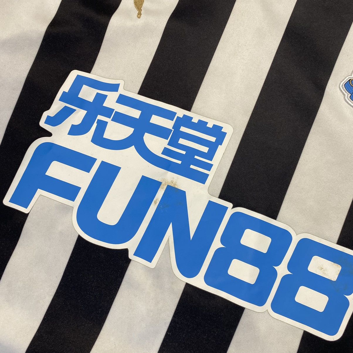 Puma Vintage Puma FC Newcastle Bowman Player football jersey Size US L / EU 52-54 / 3 - 9 Thumbnail